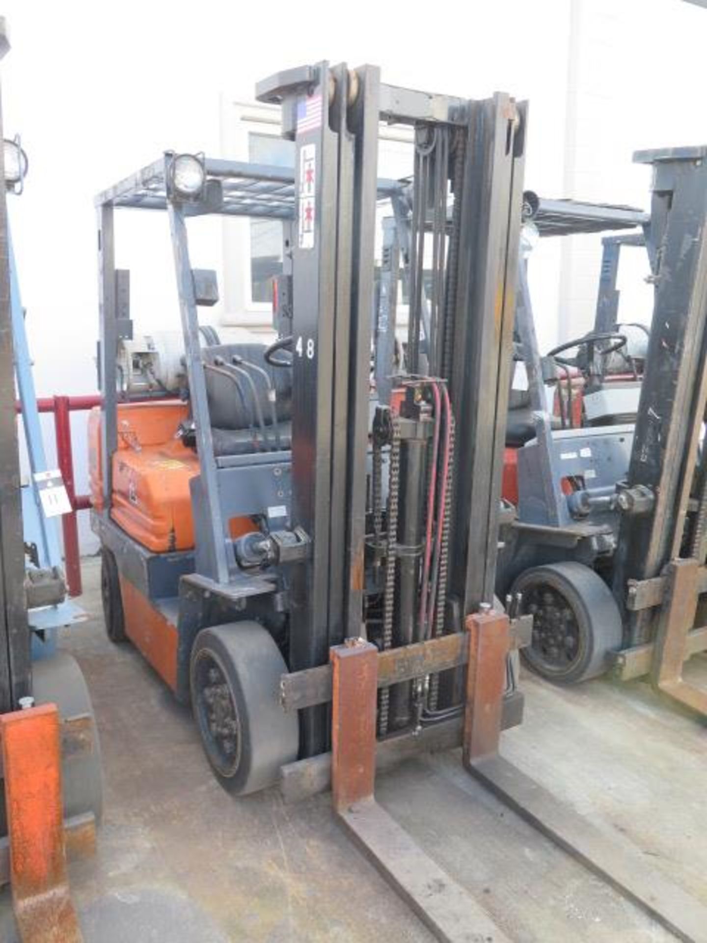 Toyota 5FGC25 5000 Lb Cap LPG Forklift s/n 5FGCU25-84457 w/ 3-Stage Mast, 185" Lift Height, - Image 2 of 11