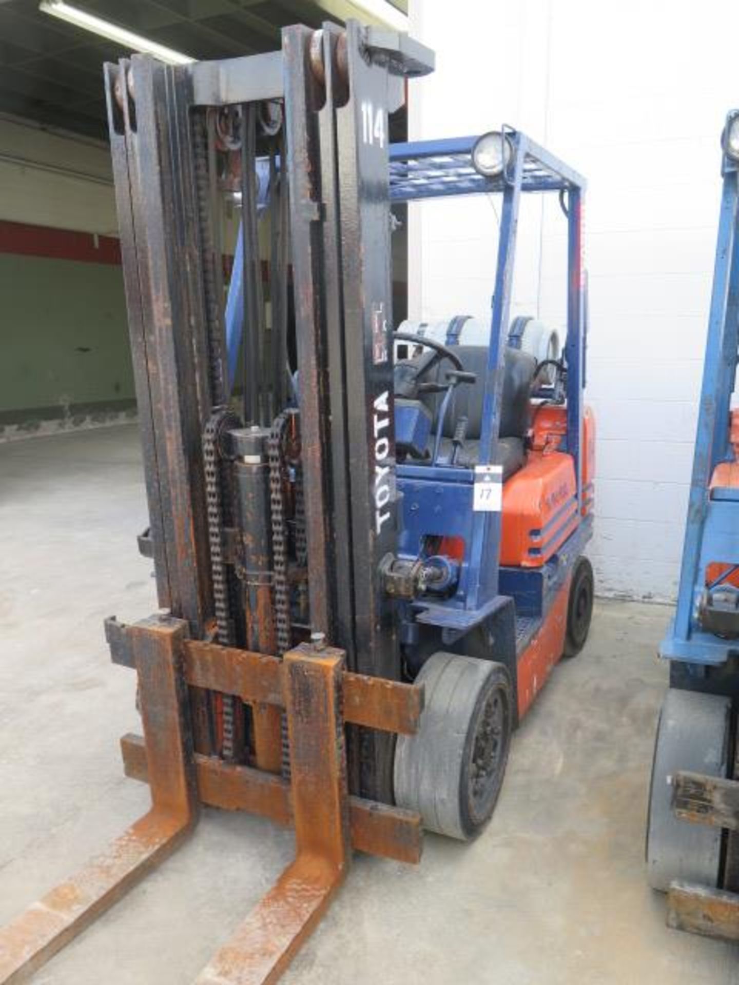 Toyota 5FGC30 6000 Lb Cap LPG Forklift s/n 10432 w/ 3-Stage Mast, 169" Lift Height, Cushion Tires,