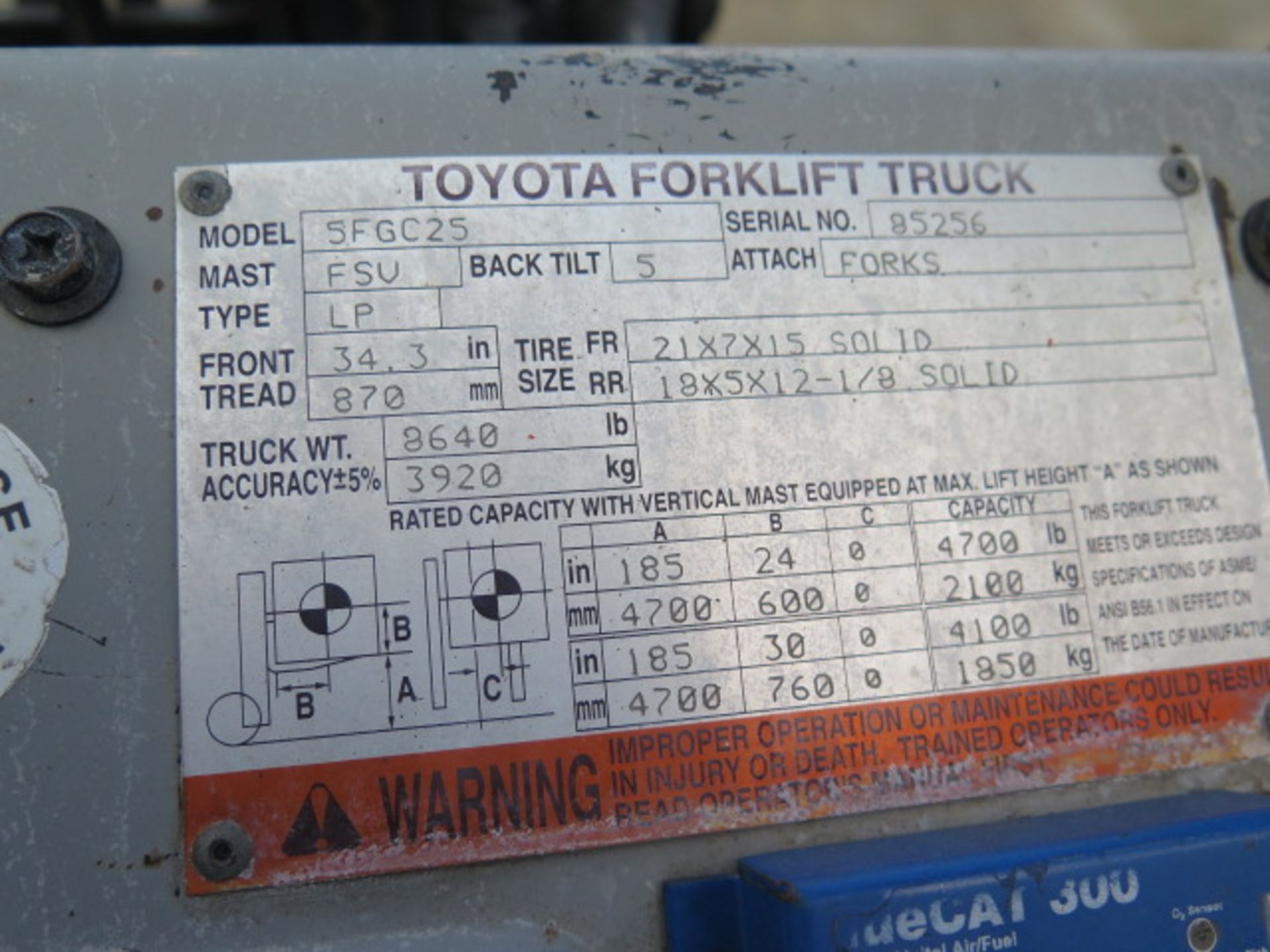 Toyota 5FGC25 5000 Lb Cap LPG Forklift s/n 85256 w/ 3-Stage Mast, 185" Lift Height, Cushion Tires, - Image 11 of 12