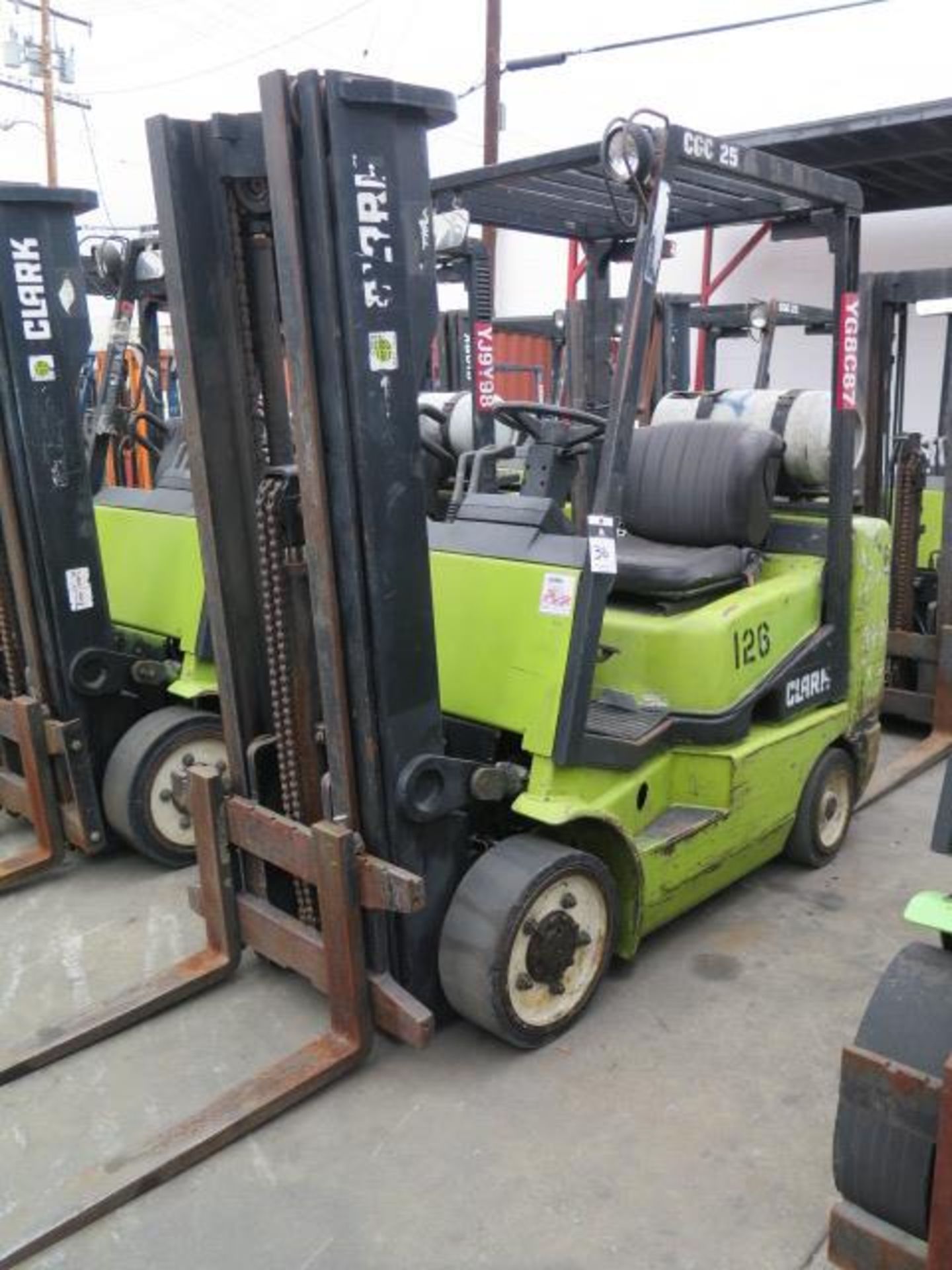 Clark CGC25 5000 Lb Cap LPG Forklift s/n C365L-0862-9464FB w/ 3-Stage Mast, 189” Lift Height,