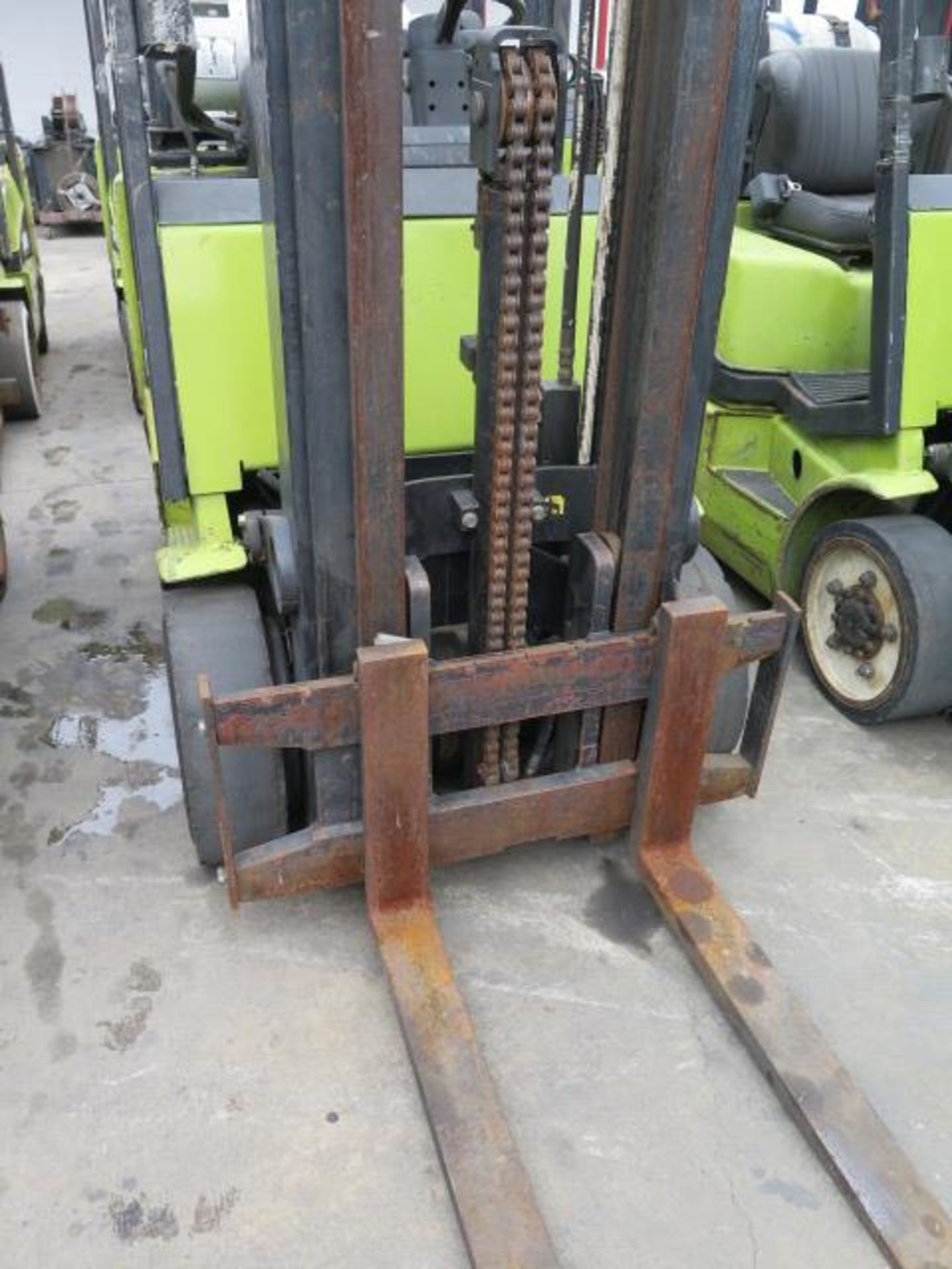 Clark CGC25 5000 Lb Cap LPG Forklift s/n C365L-0863-9464FB w/ 3-Stage Mast, 189” Lift Height, - Image 4 of 10