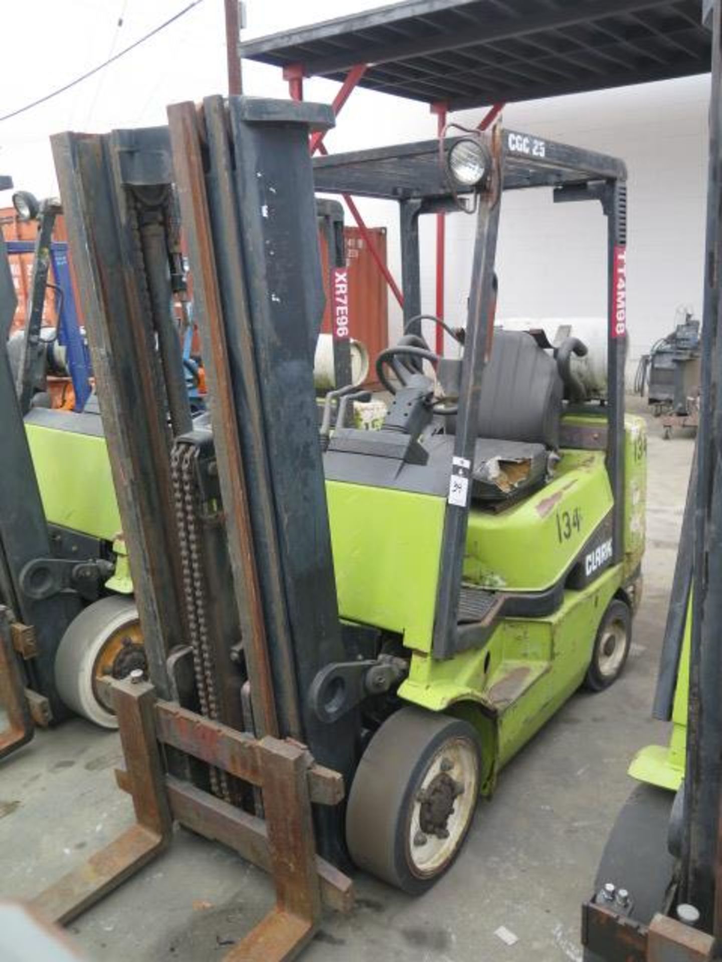 Clark CGC25 5000 Lb Cap LPG Forklift s/n C365L-0176-9475 w/ 3-Stage Mast, 189” Lift Height,