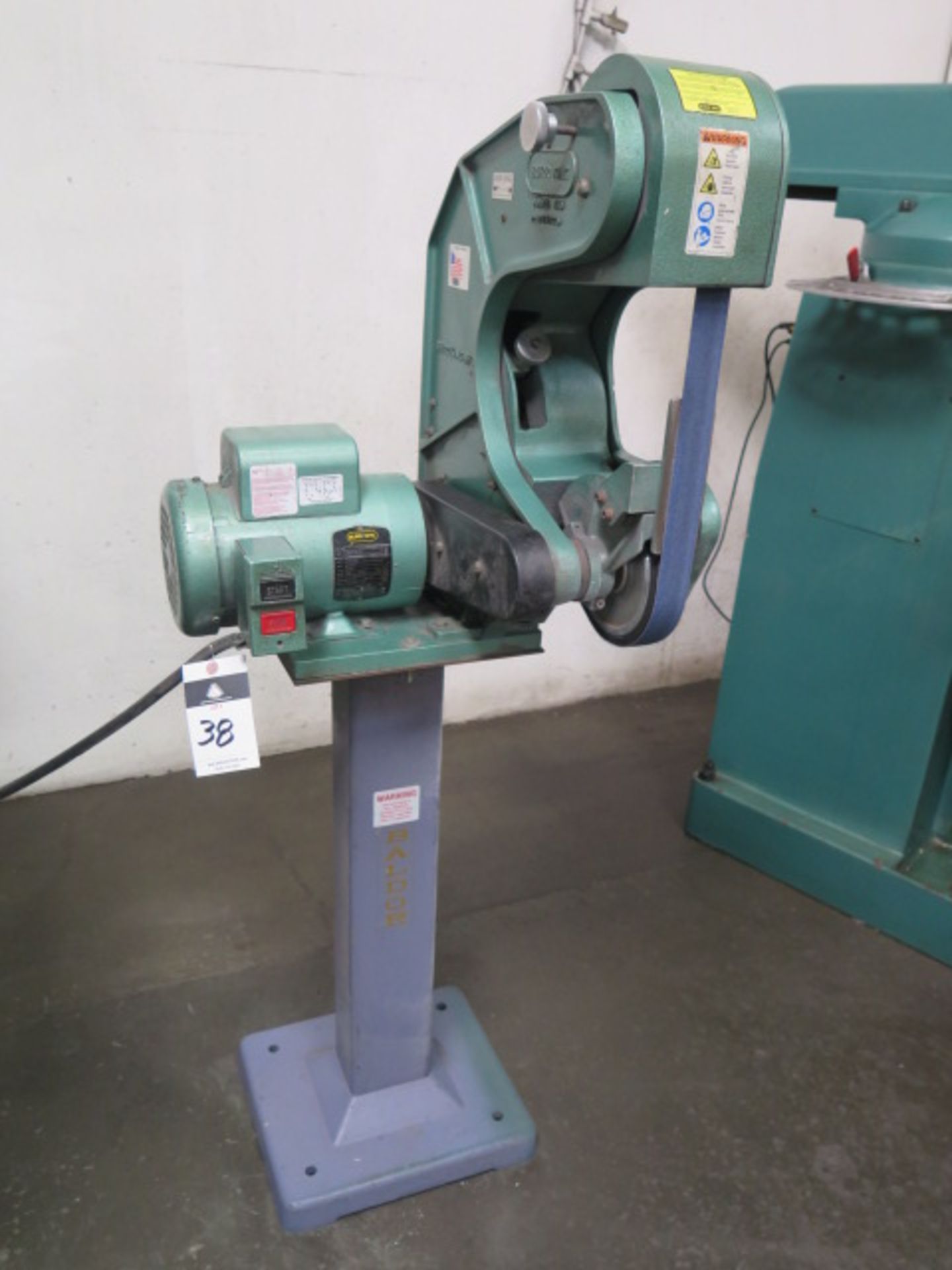 Burr King mdl. 760 1.5" Pedestal Belt Sander