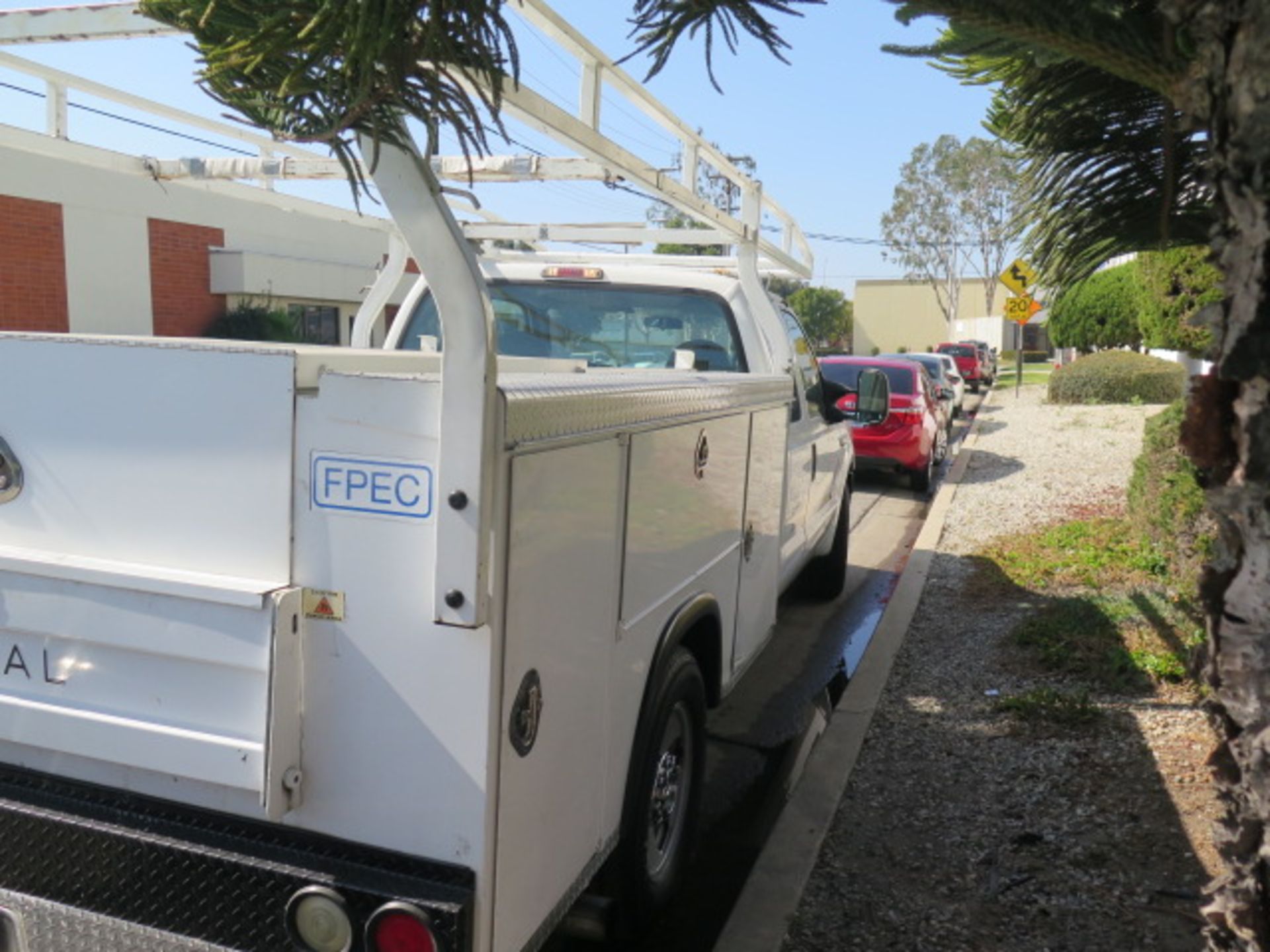 2009 Ford F-350 XL Super Duty Service Truck Lisc# 8F21396 w/ Power Stroke Turbo Diesel V8 Engine, - Image 5 of 17