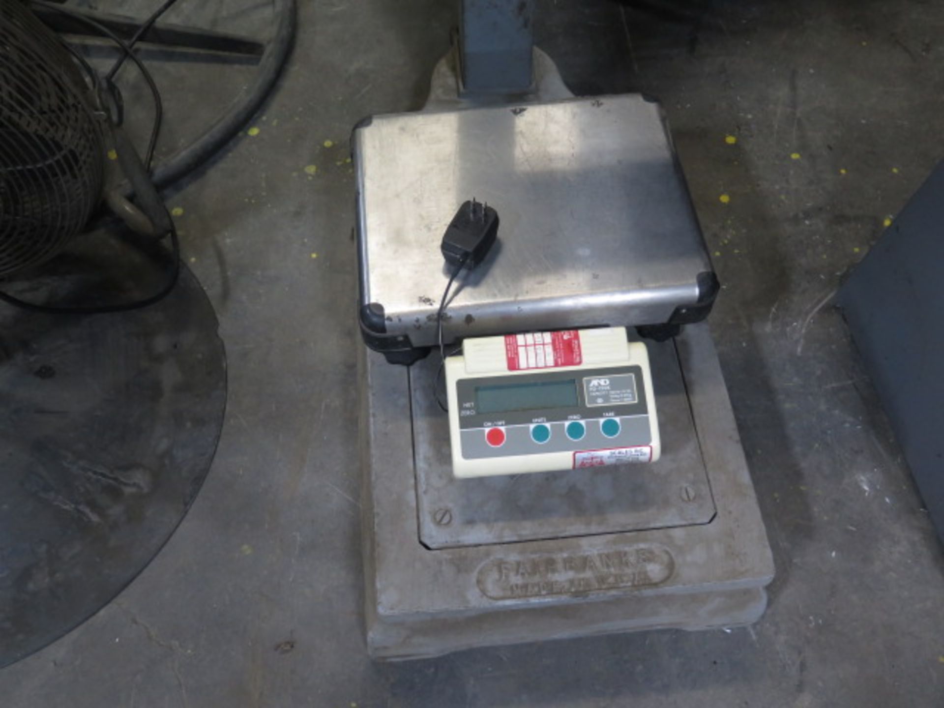 AND Digital Counting Scale and Shipping Scale - Image 3 of 4