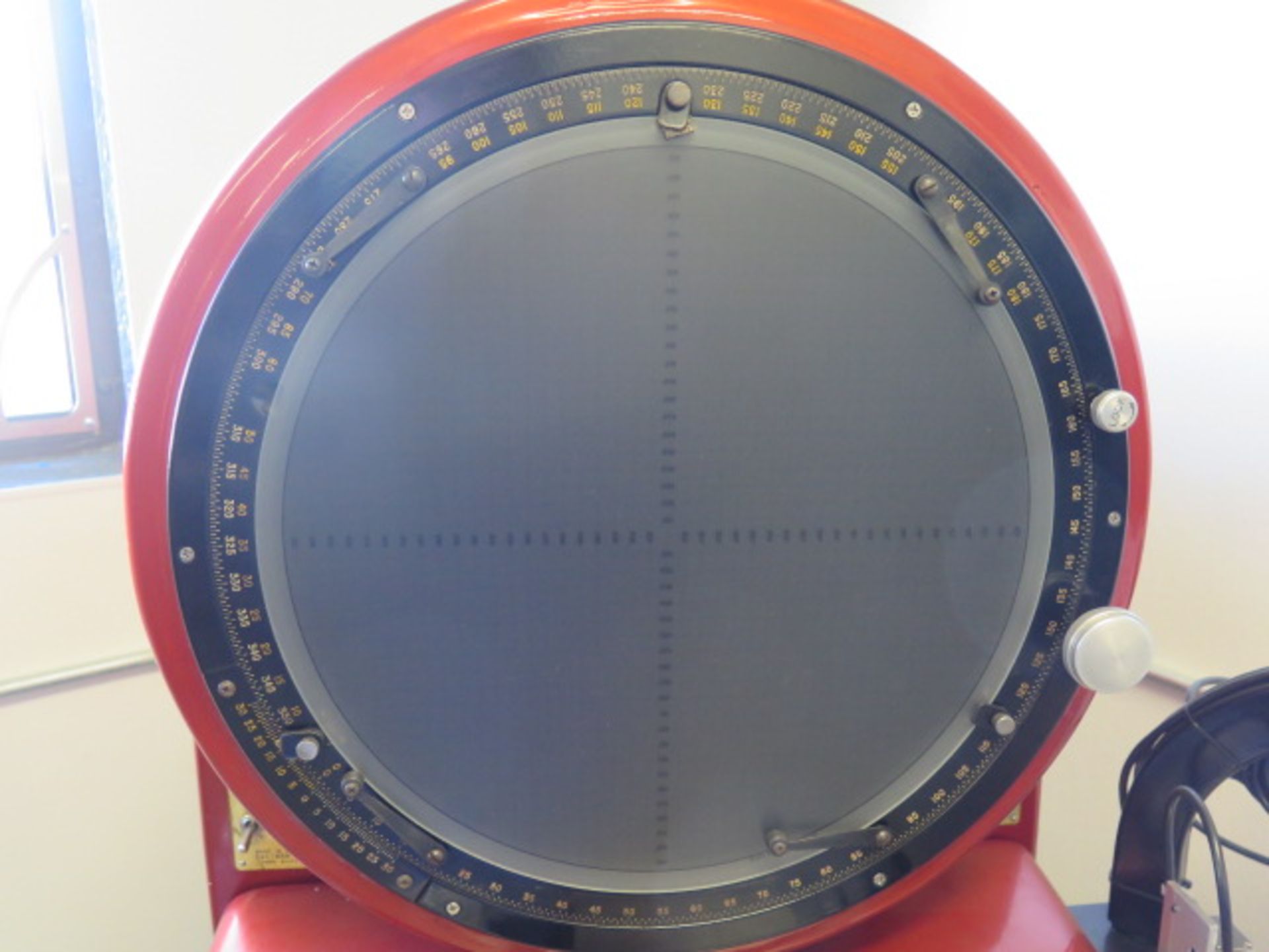 Kodak mdl. 14-2 14” Optical Comparator w/ Heidenhain Quadra-Chek Programmable DRO, Surface - Image 6 of 8