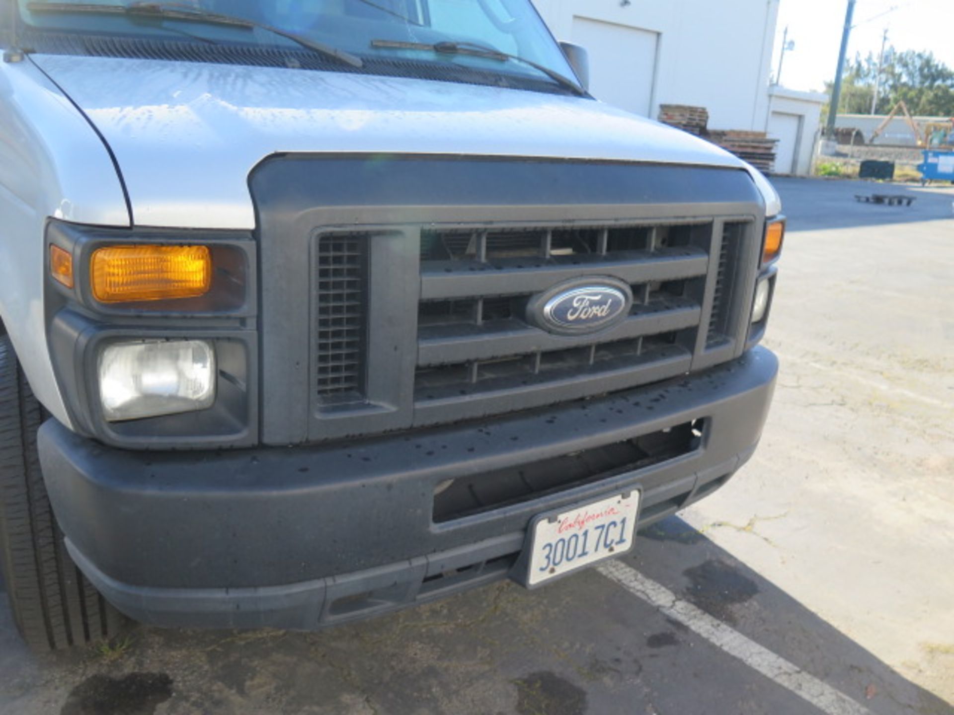 2011 Ford E-350 Super Duty Extended Length Passenger/Cargo Van Lisc# 30017C1 5.4L Flex Fuel Gas/ - Image 6 of 9