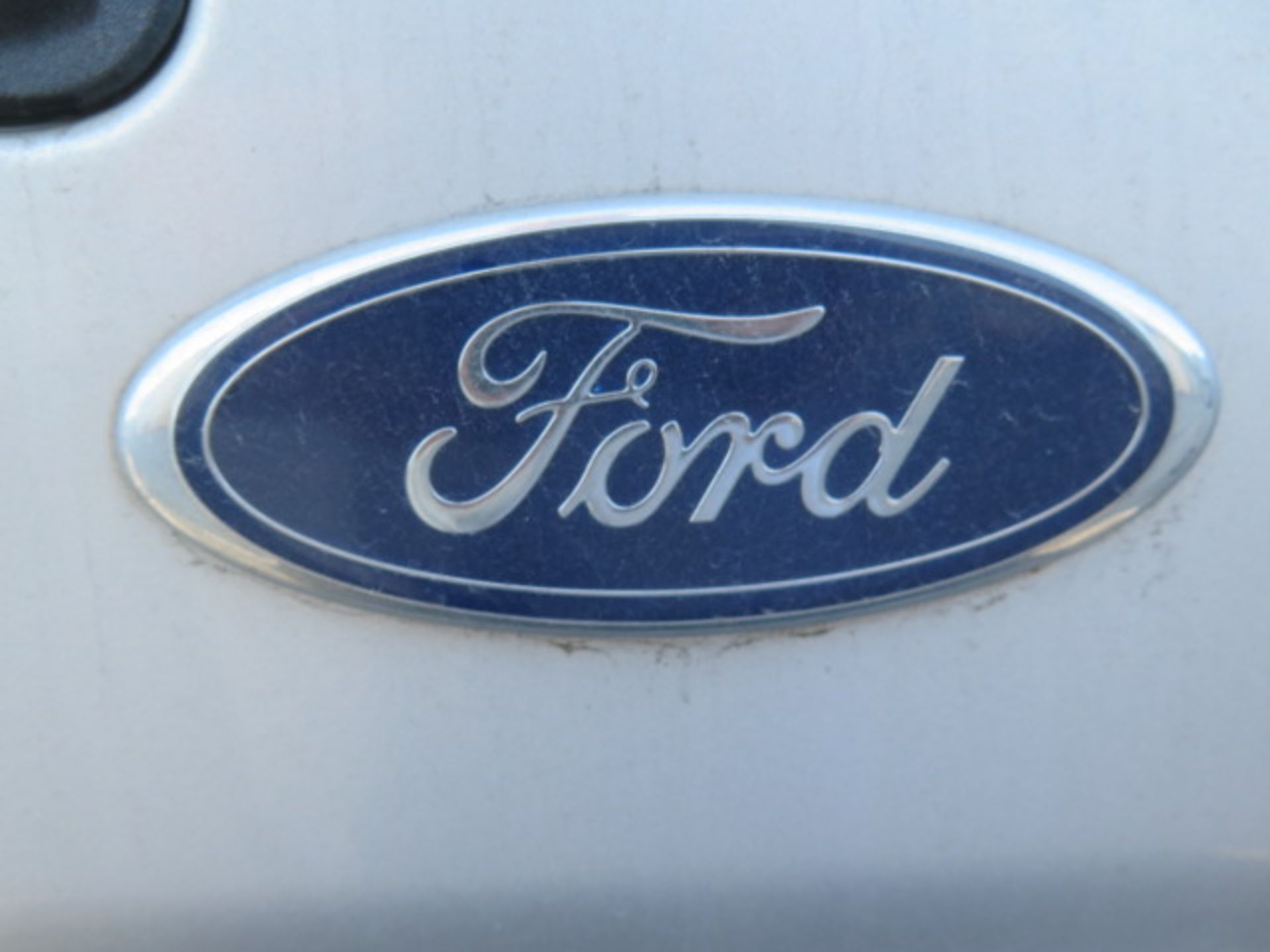 2011 Ford E-350 Super Duty Extended Length Passenger/Cargo Van Lisc# 30017C1 5.4L Flex Fuel Gas/ - Image 9 of 9
