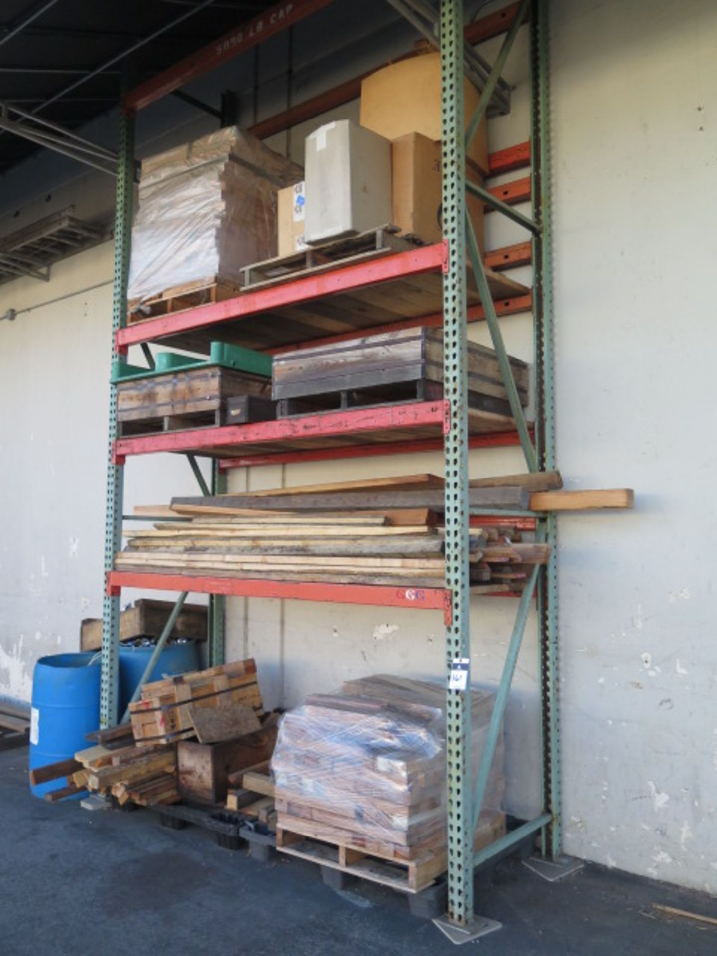 Pallet Rack (Outside)