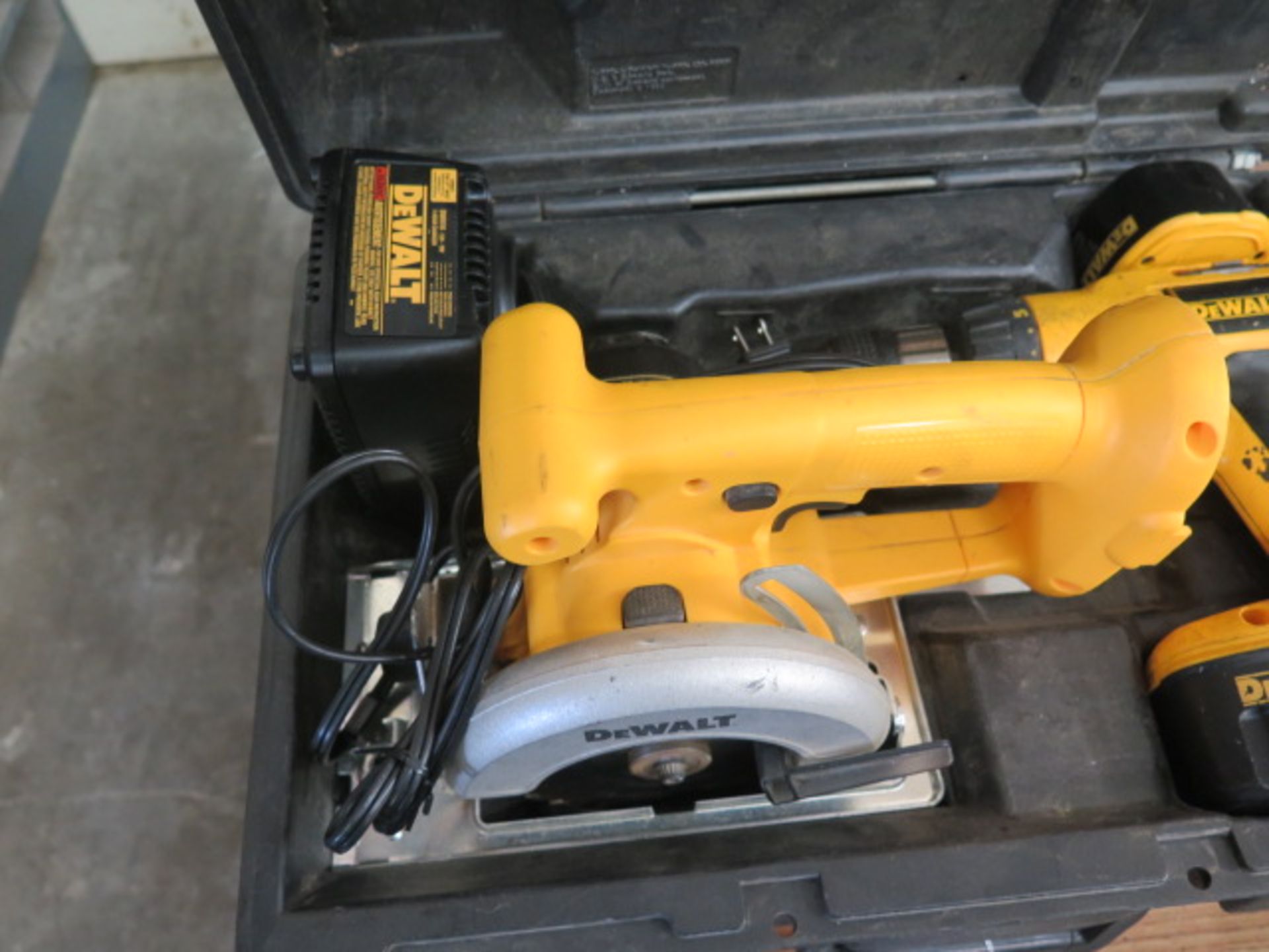 DeWalt 18Volt Cordless Saw and Drill Set - Image 4 of 4