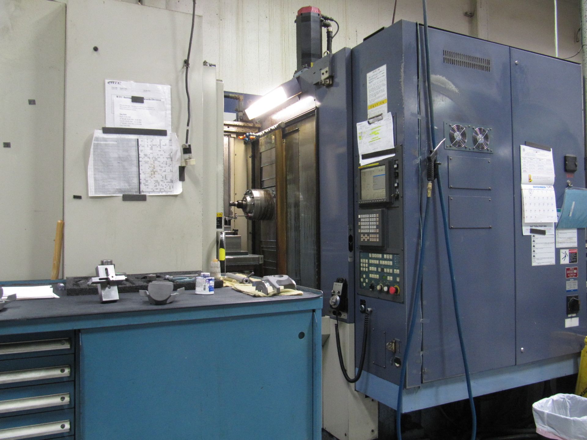 OKK HM-50S 4-Axis 2-Pallet CNC Horizontral Machining Center s/n 395 w/ Fanuc Series 16i-M Controls - Image 3 of 15