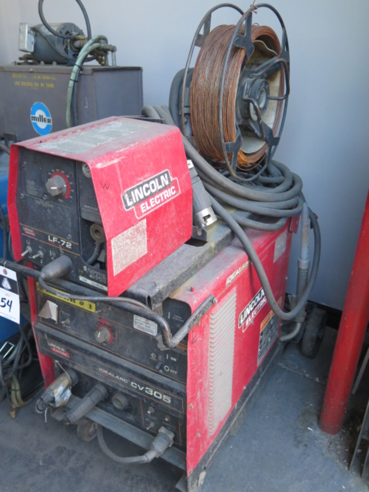 Lincoln Idealarc CV-305 Arc Welding Power Source w/ Lincoln LF-72 Wire Feeder - Image 2 of 8