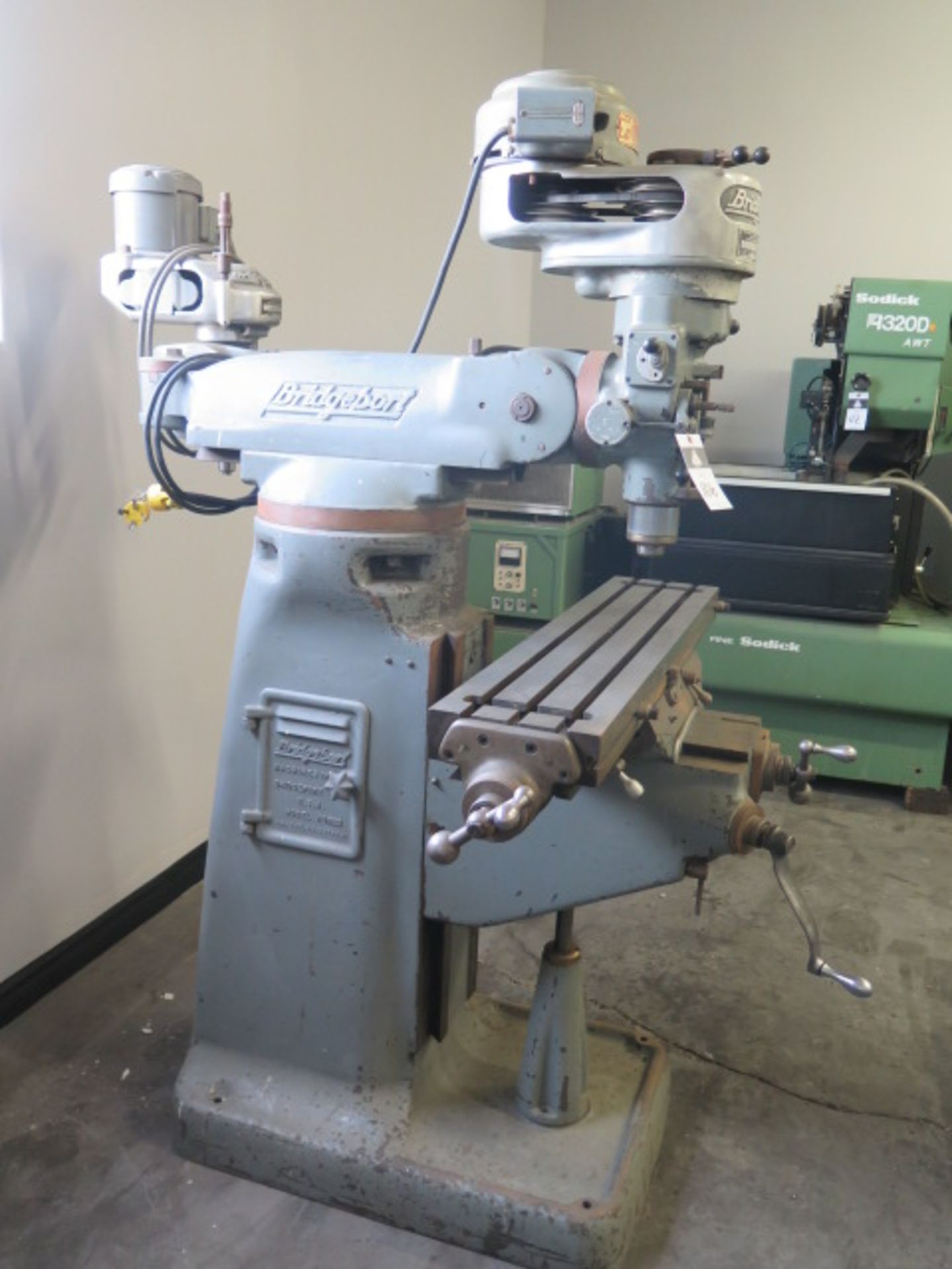 Bridgeport Vertical Mill s/n 33618 w/ 1Hp Motor, 80-2720 RPM, 8-Speeds, 9” x 42” Table, Bridgeport - Image 2 of 10