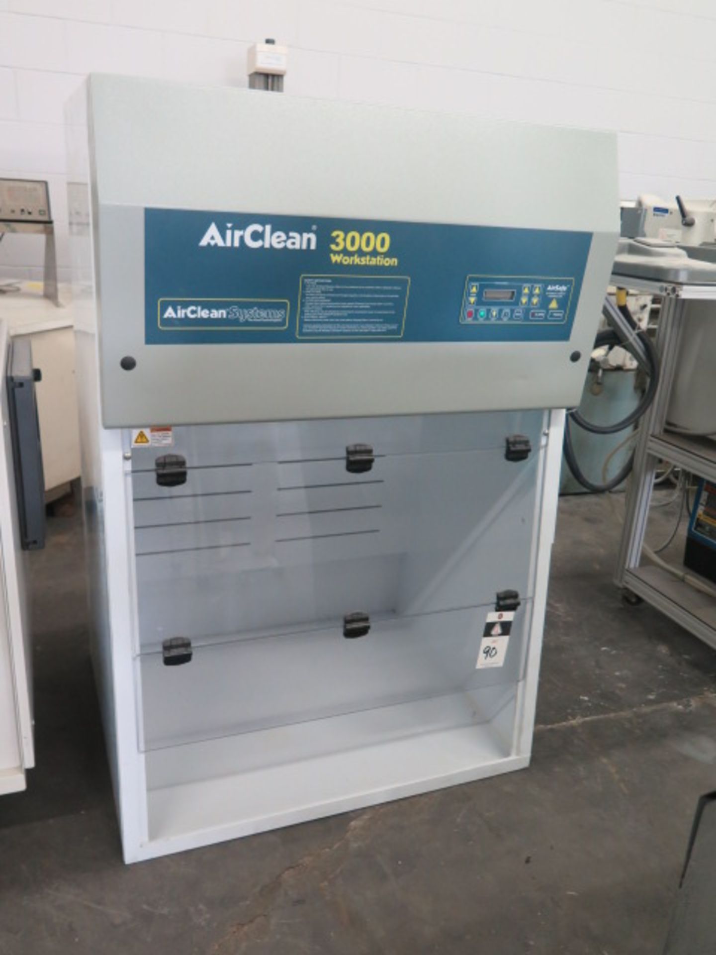 Air Clean Systems “AirClean 3000” Bench Model Flow Hood s/n AC3000-558 w/ Airsafe Digital Controls