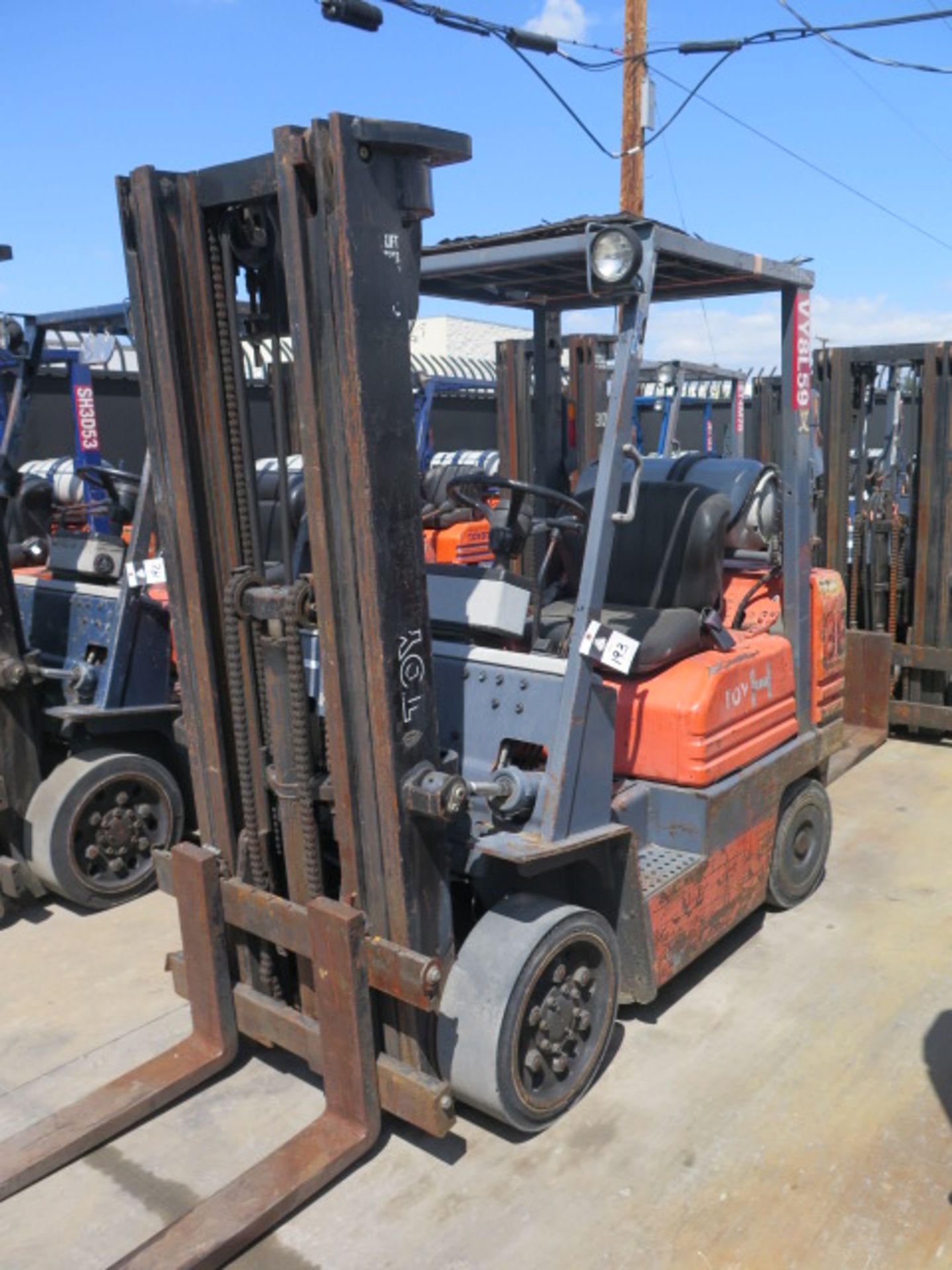 Toyota 5FGC25 5000 Lb Cap LPG Forklift s/n 85256 w/ 3-Stage Mast, 185" Lift Height, Cushion Tires,