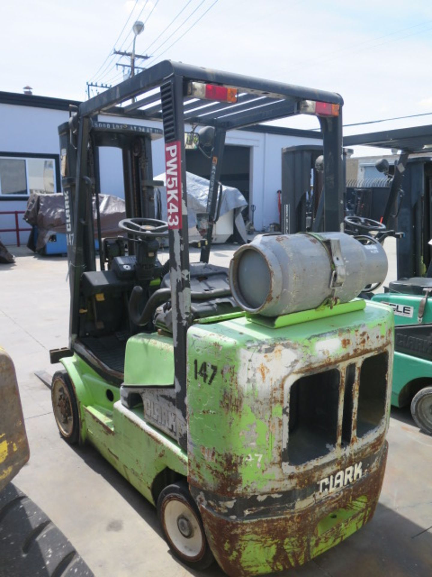 Clark CGC25 5000 Lb Cap LPG Forklift s/n C365L-0615-9516FB w/ 3-Stage Mast, 189” Lift Height, - Image 3 of 11