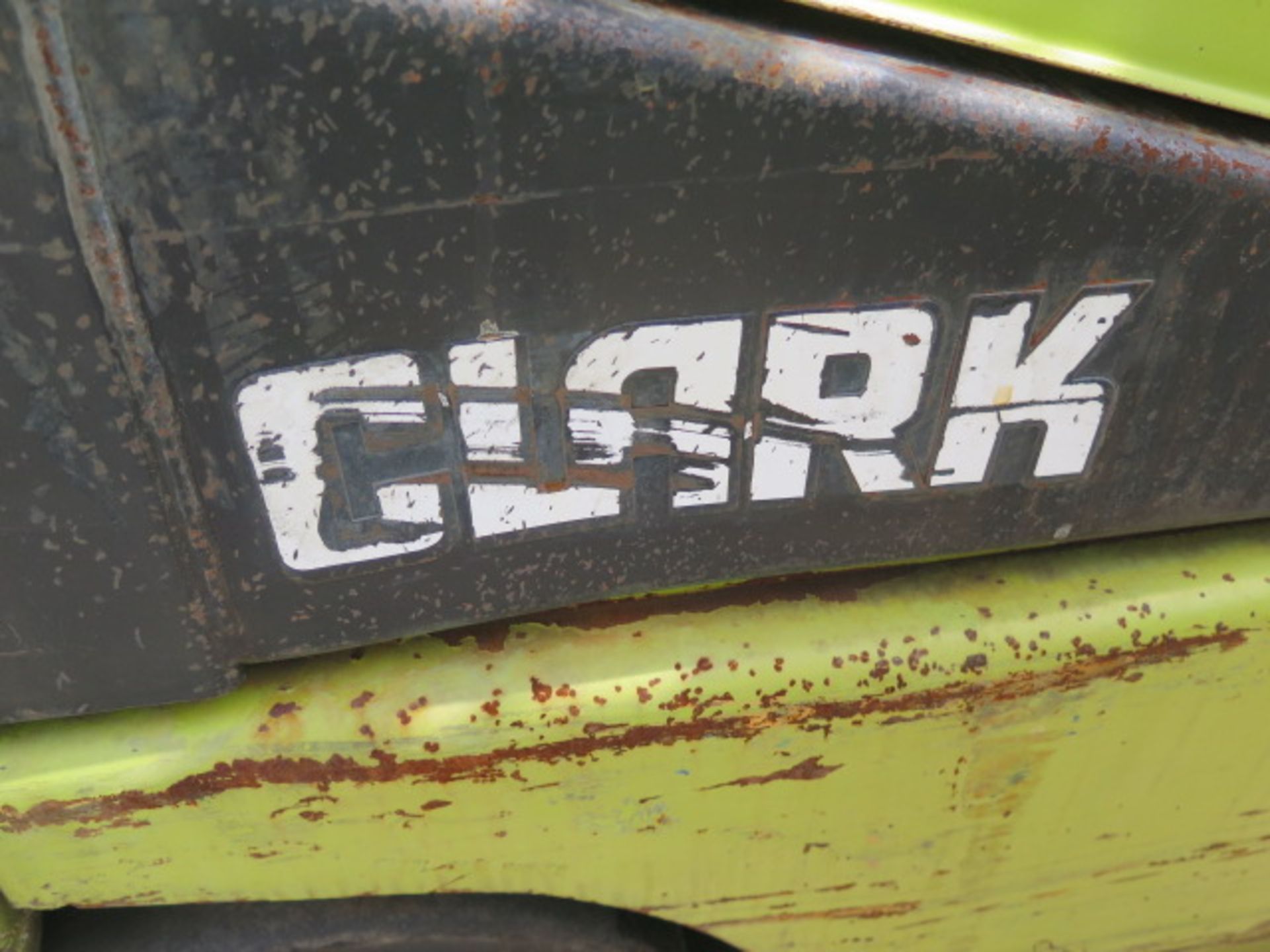 Clark CGC25 5000 Lb Cap LPG Forklift s/n C365L-0863-9464FB w/ 3-Stage Mast, 189” Lift Height, - Image 4 of 11