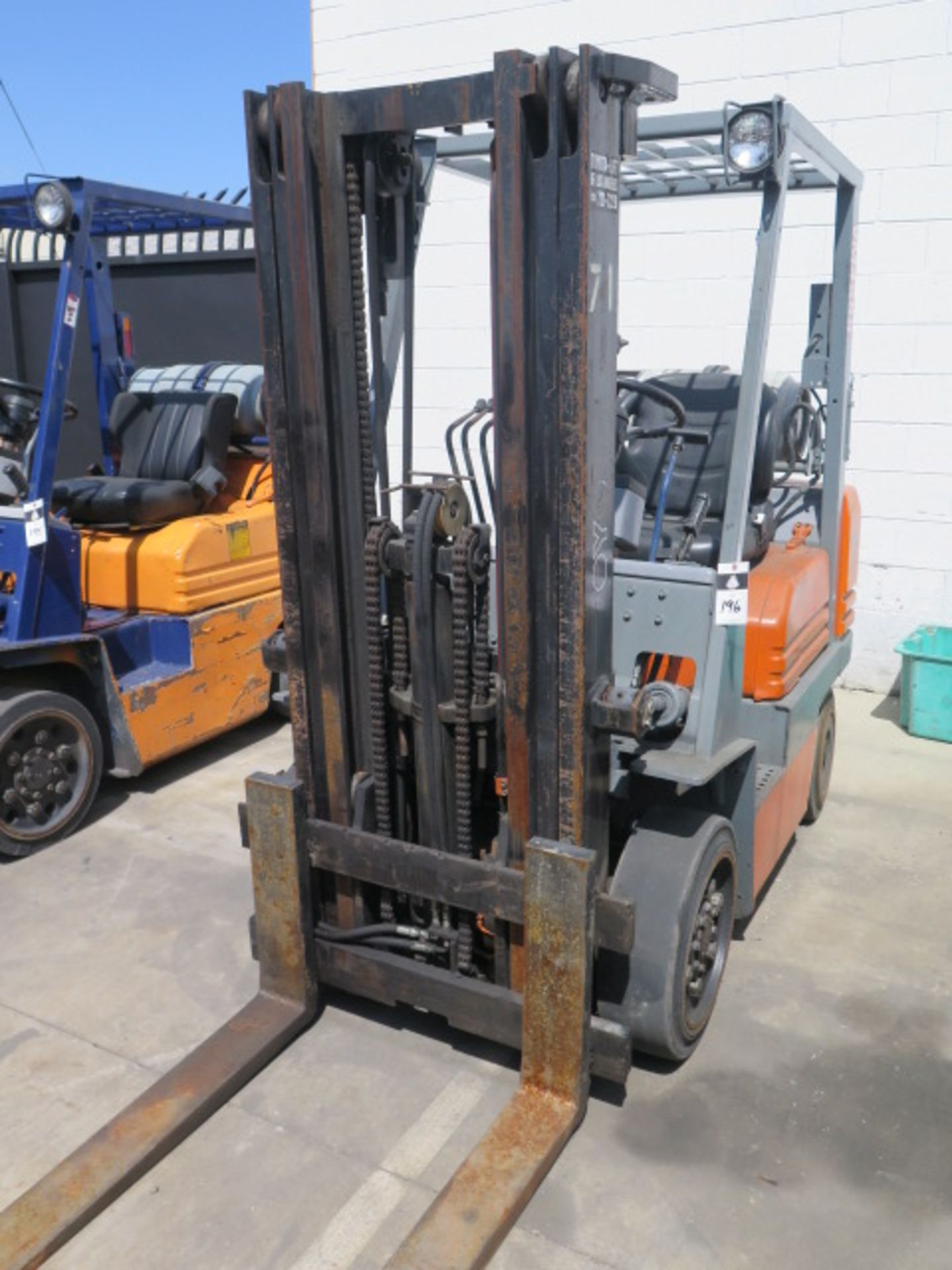 Toyota 5FGC25 5000 Lb Cap LPG Forklift s/n 5FGCU25-84777 w/ 3-Stage Mast, 169" Lift Height, - Image 5 of 12