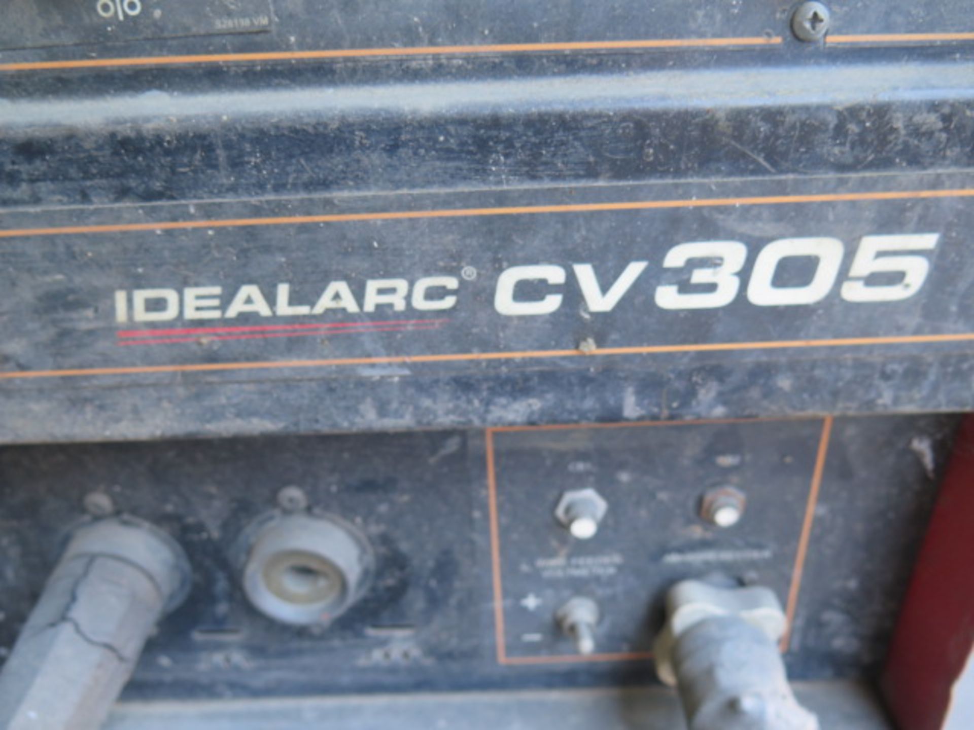 Lincoln Idealarc CV-305 Arc Welding Power Source w/ Lincoln LF-72 Wire Feeder - Image 4 of 8