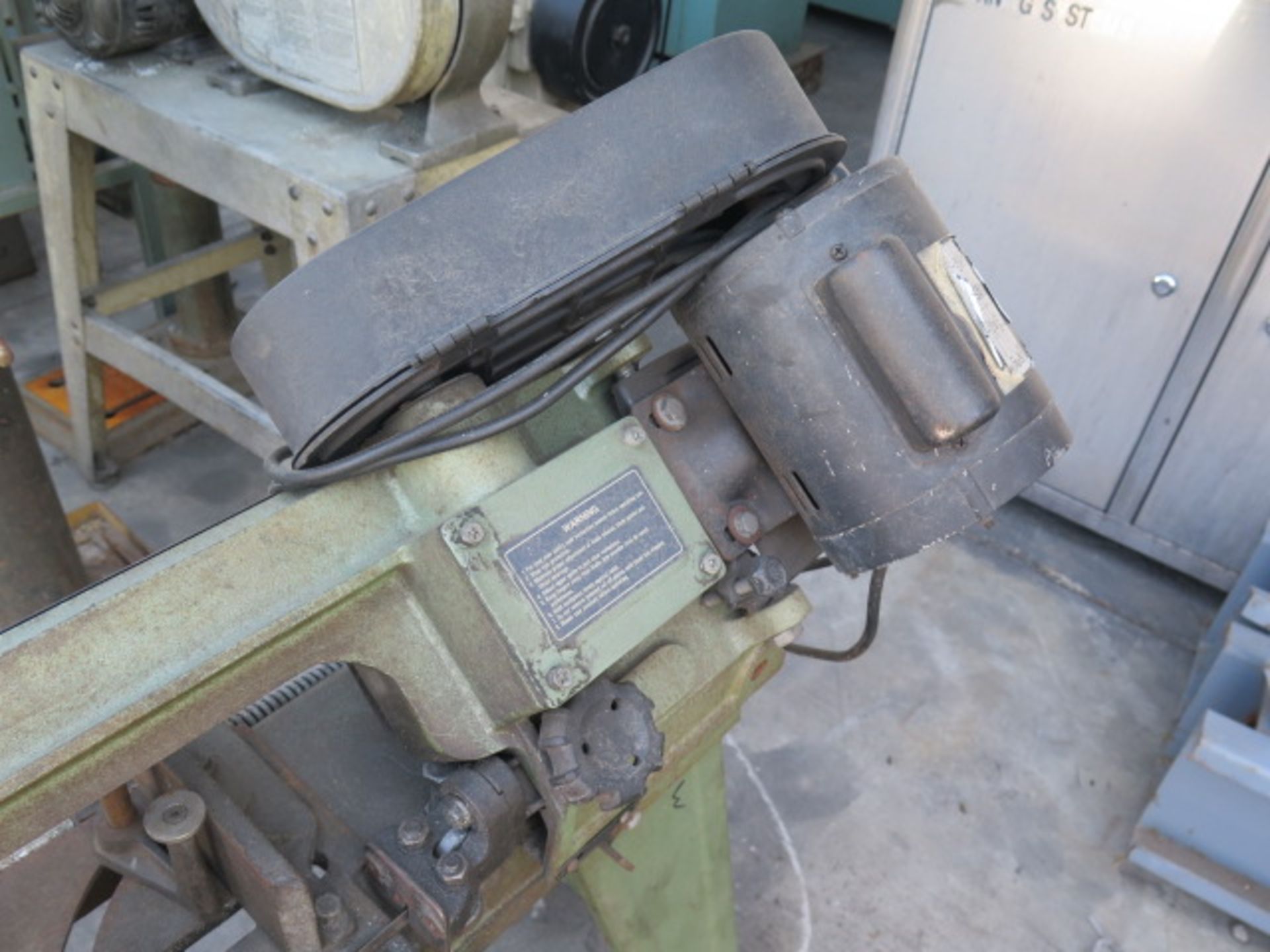 Central Machinery 4" Metal Cutting Band Saw w/ Manual Clamping, Work Stop - Image 3 of 5