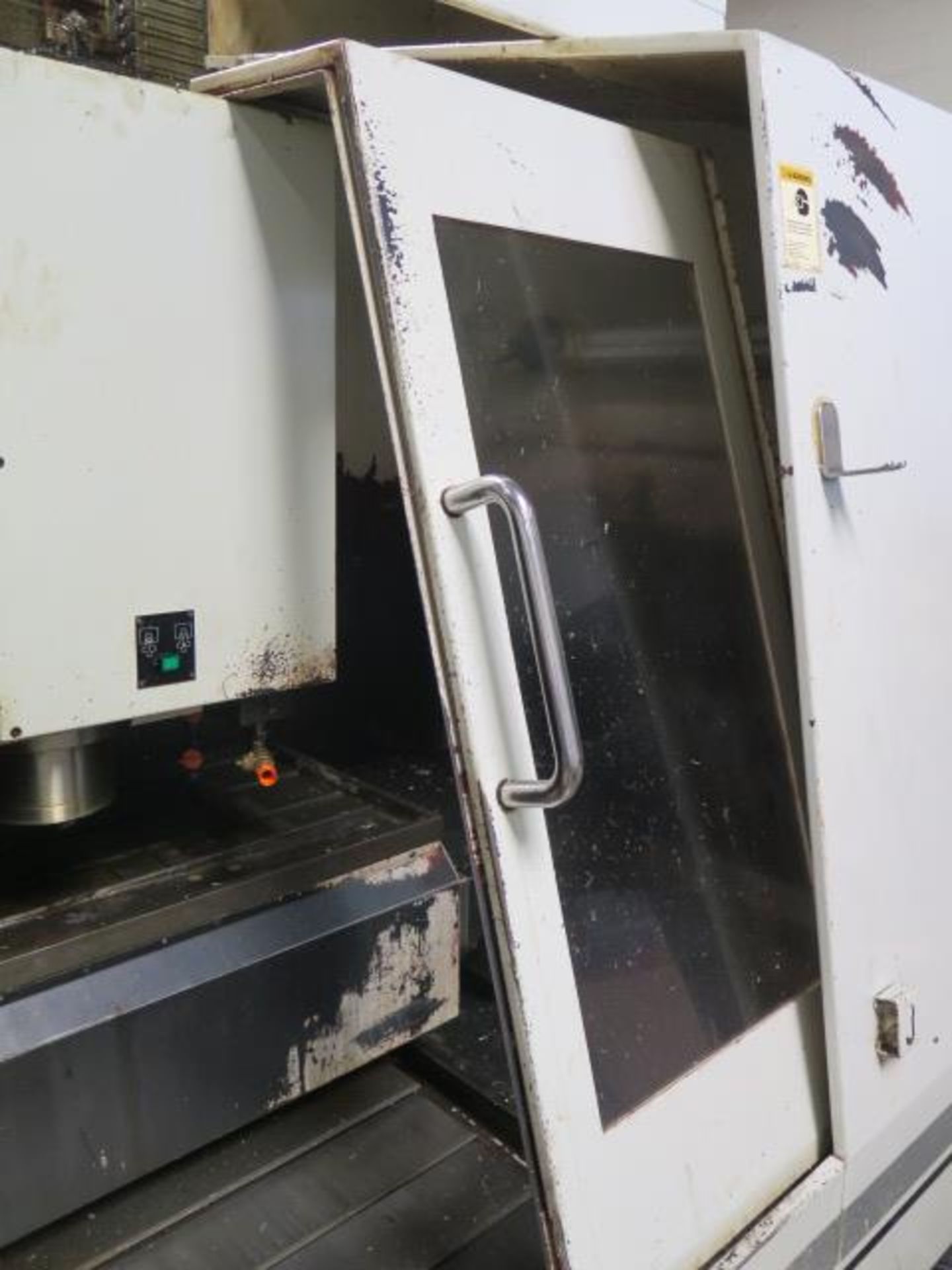 Hurco BMC30/M CNC VMC, s/n B3M91006016A (MACHINE NEEDS REPAIR) w/ Ultimax-3 CNC Controls Sold AS IS - Image 11 of 15