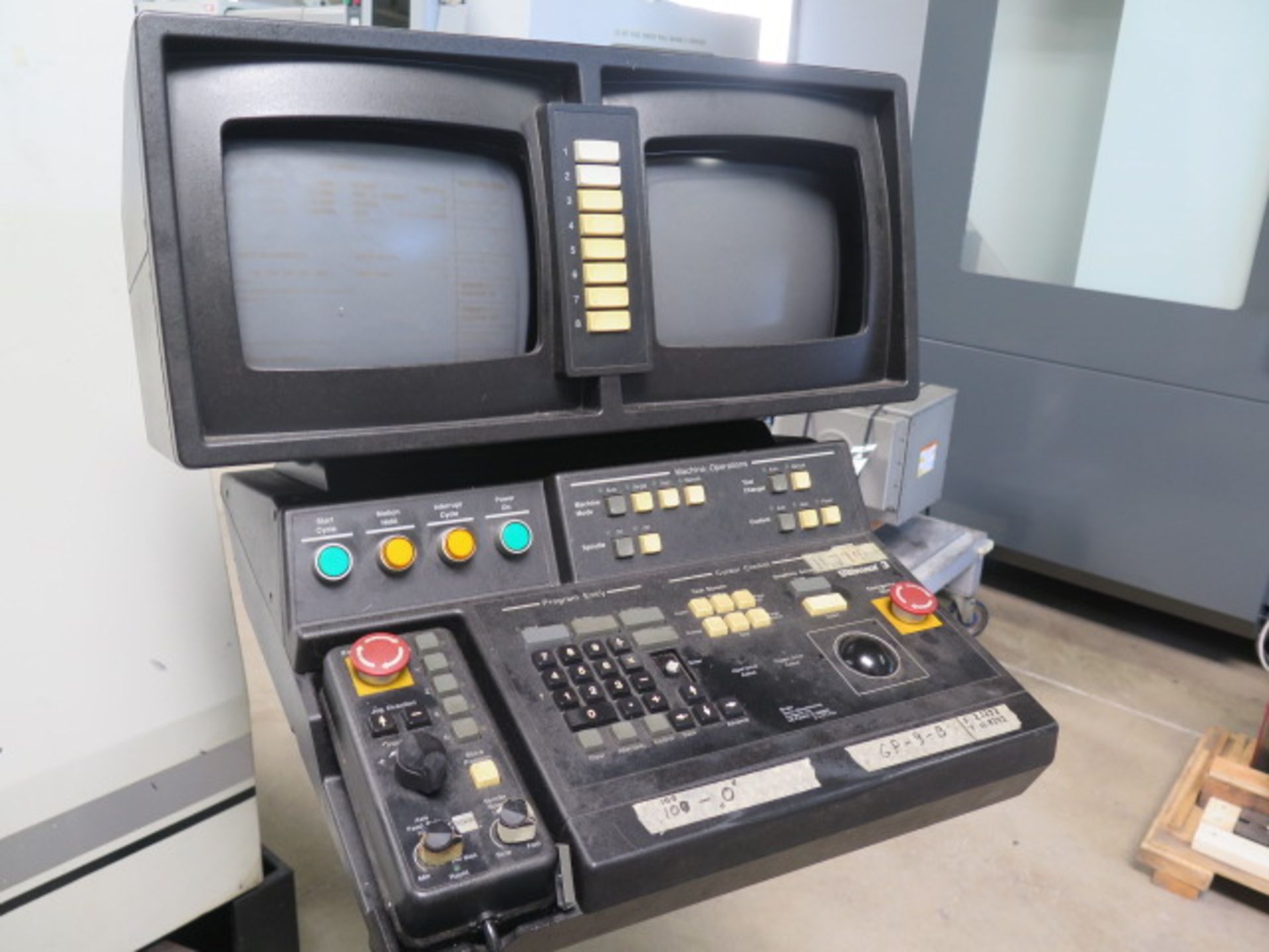 Hurco BMC30/M CNC VMC, s/n B3M91006016A (MACHINE NEEDS REPAIR) w/ Ultimax-3 CNC Controls Sold AS IS - Image 4 of 15