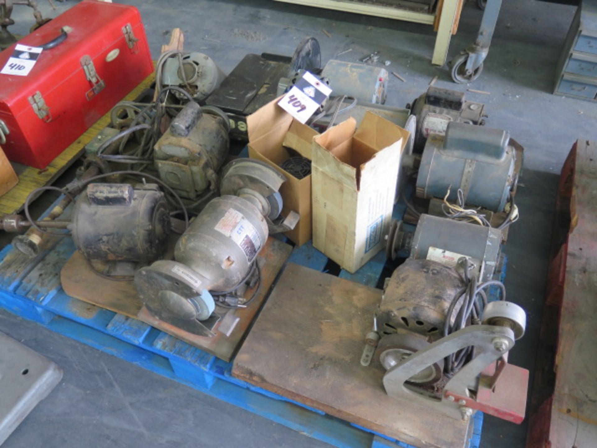 Disc Sanders, Belt Sander, Bench Grinders and Misc (1-Pallet), SOLD AS IS WITH NO WARRANTY