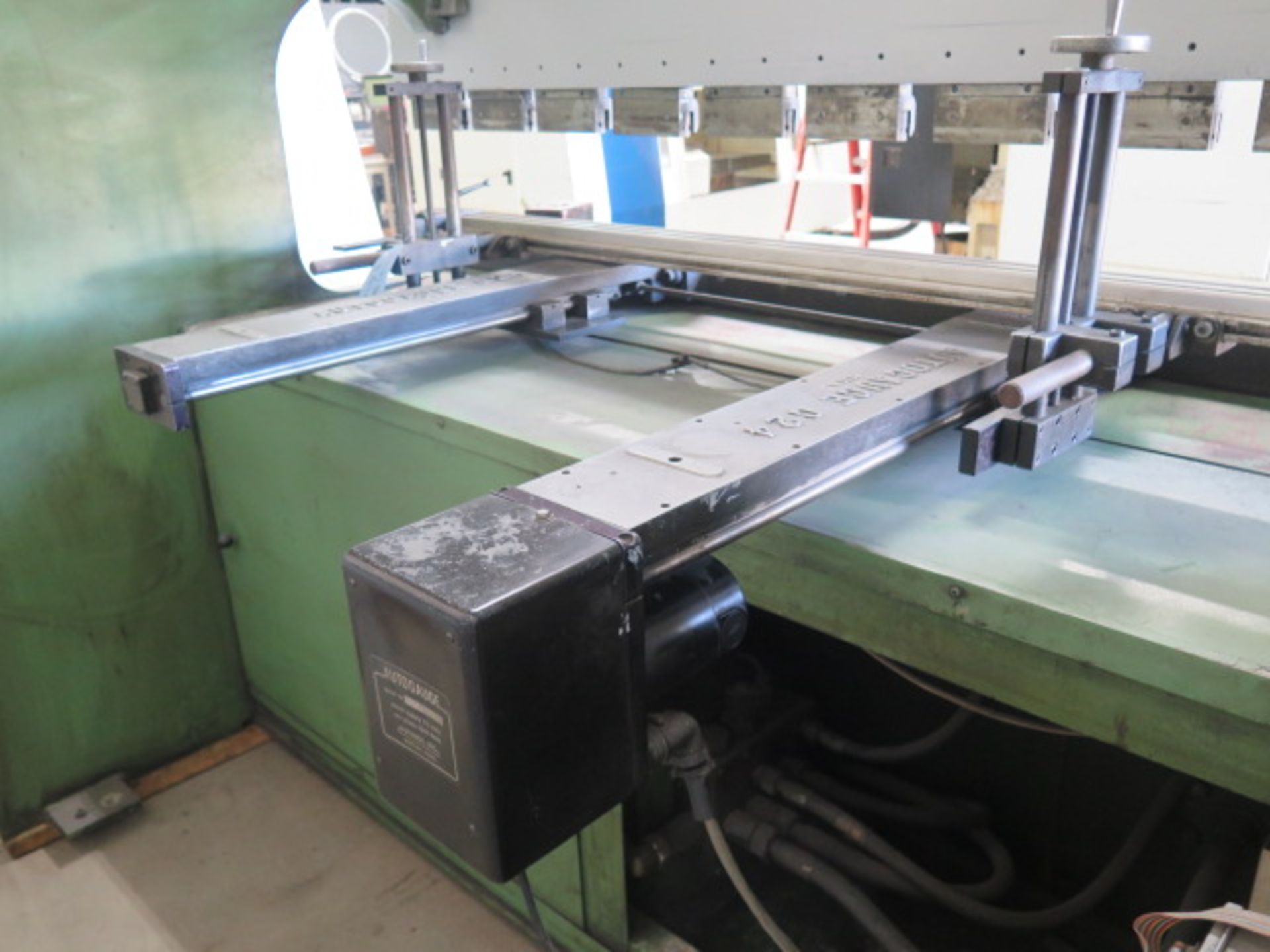 Guifil PE25-100 110 Ton x 98” Hydraulic CNC Press Brake s/n 014048 w/ Autogauge CNC1000 Controls and - Image 10 of 14