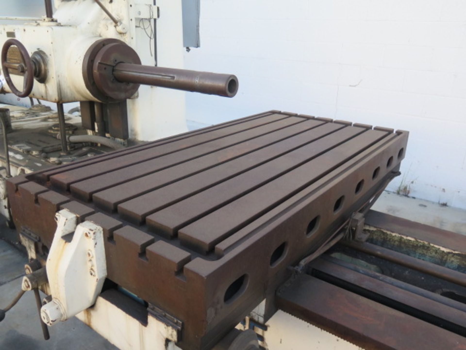 Portage Machine Co. Horizontal Boring Mill w/ 17-611 Geared RPM, Power Feeds, 4''. SOLD AS IS - Image 5 of 12