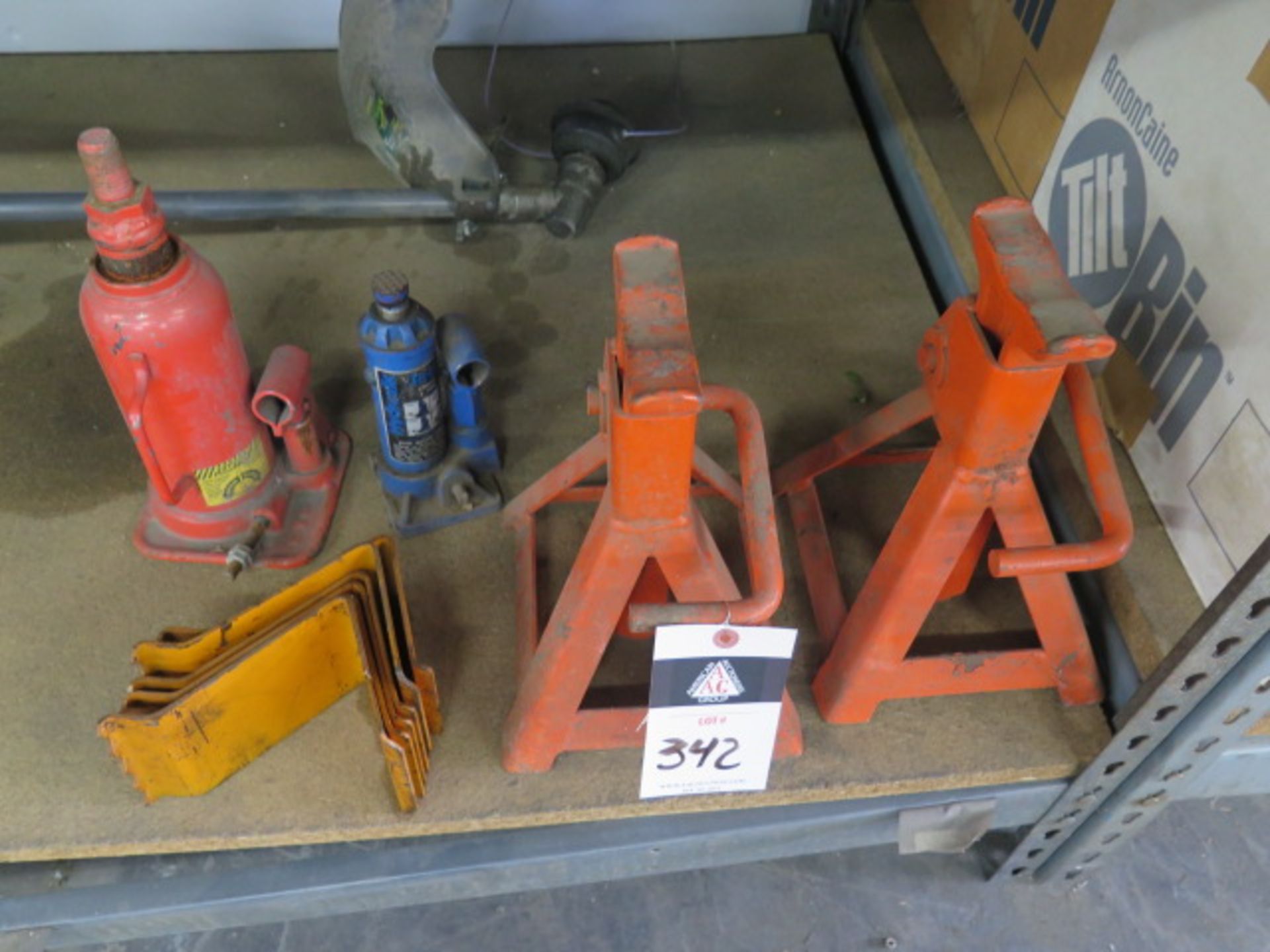 Automotive Jacks, SOLD AS IS