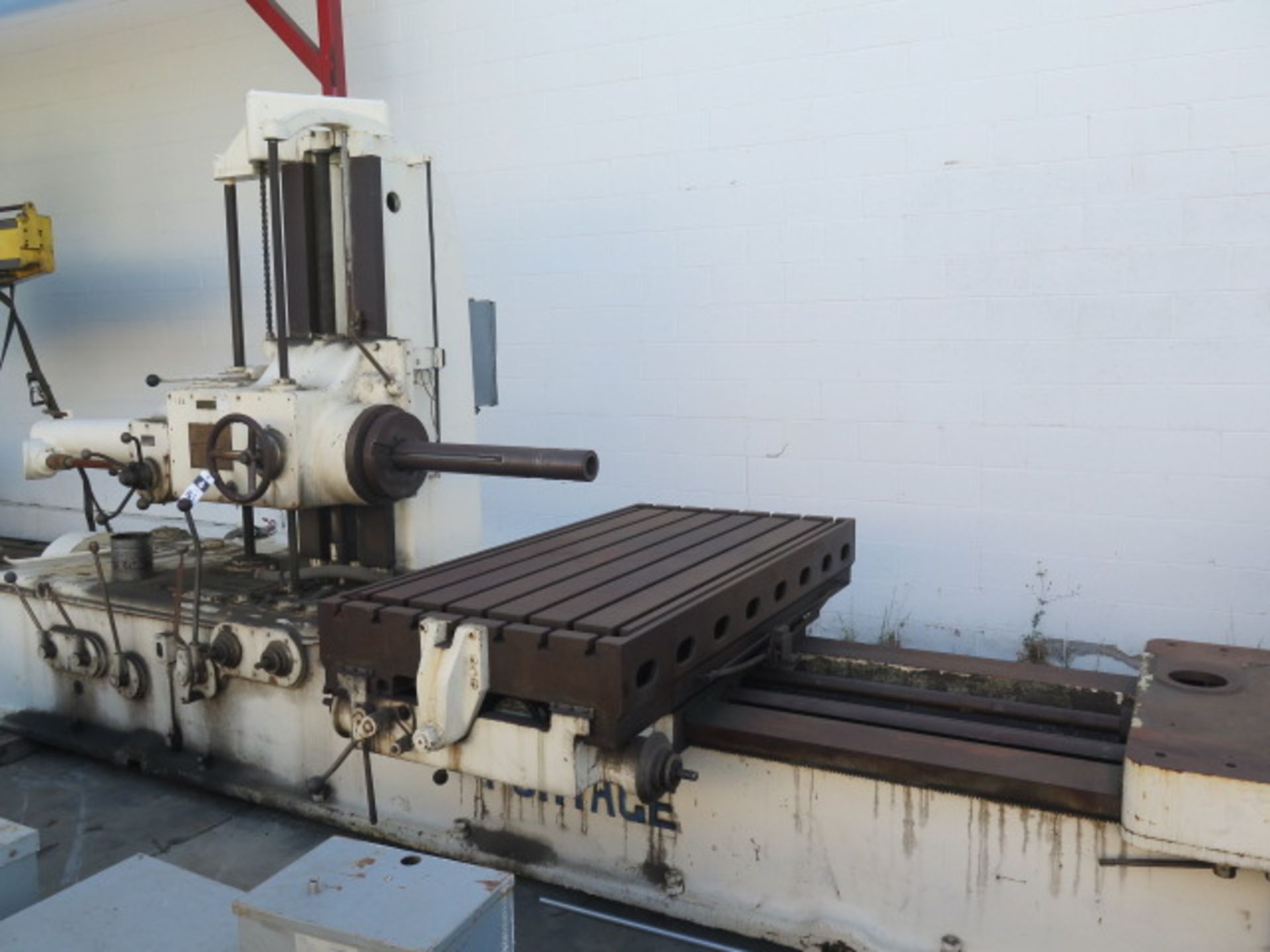 Portage Machine Co. Horizontal Boring Mill w/ 17-611 Geared RPM, Power Feeds, 4''. SOLD AS IS