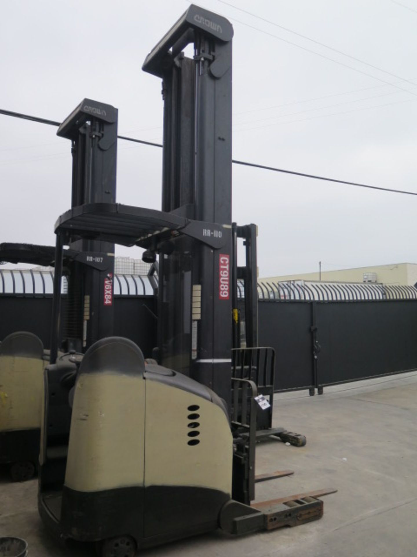 Crown RR5060S-45 4500 Lb Cap Stand-In Electric Narrow Aisle Single Reach Forklift, SOLD AS IS - Image 2 of 12