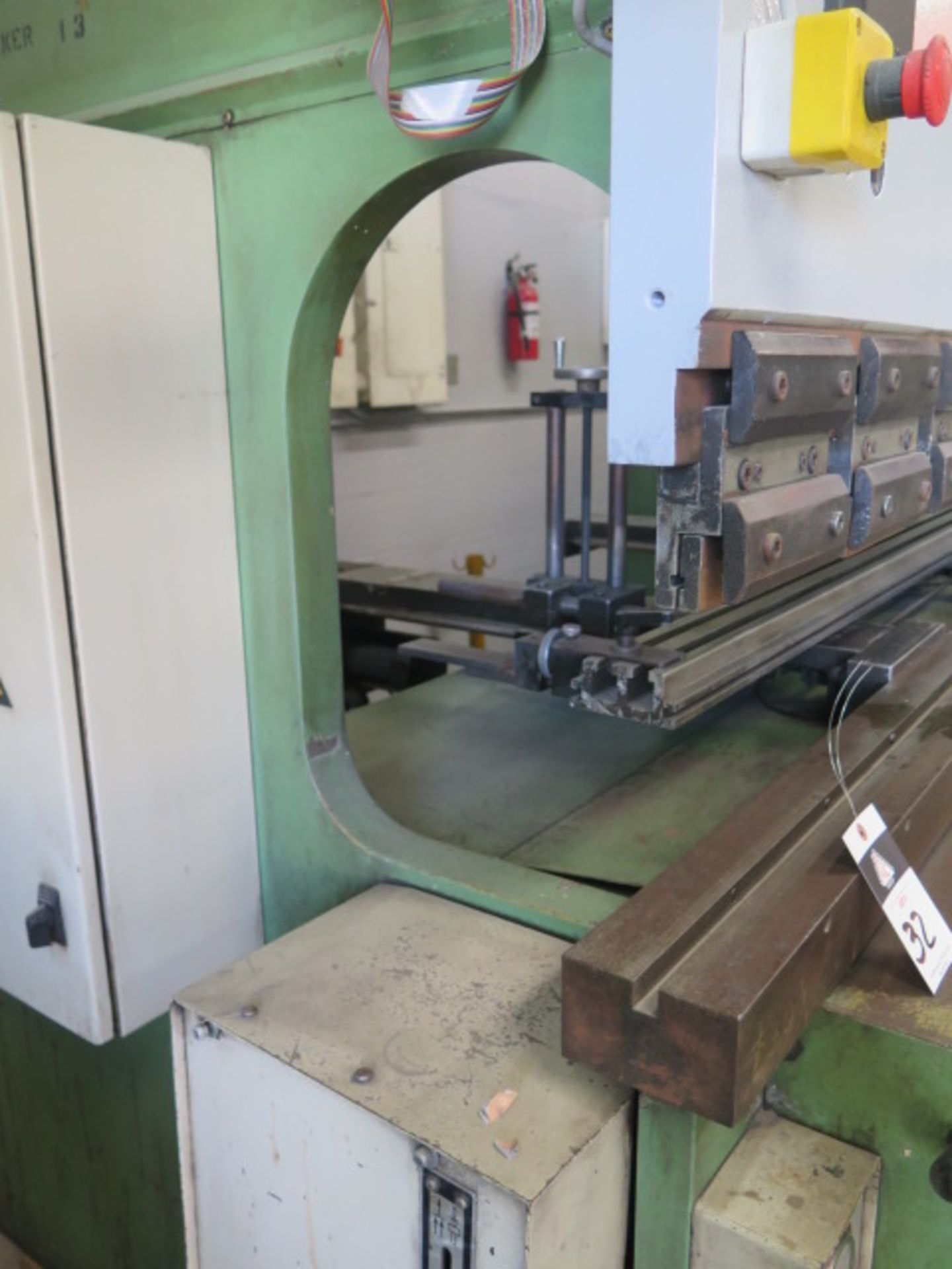 Guifil PE25-100 110 Ton x 98” Hydraulic CNC Press Brake s/n 014048 w/ Autogauge CNC1000 Controls and - Image 8 of 14