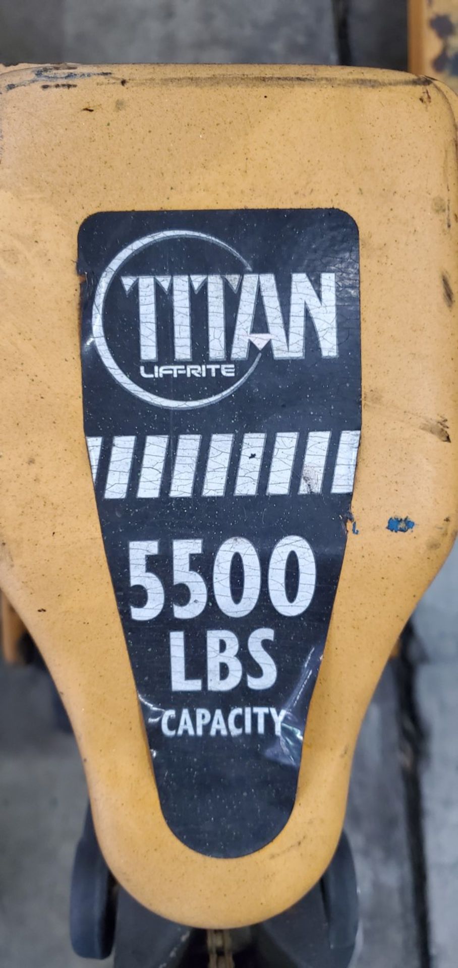 Titan Liftrite Pallet Jack - Image 3 of 3