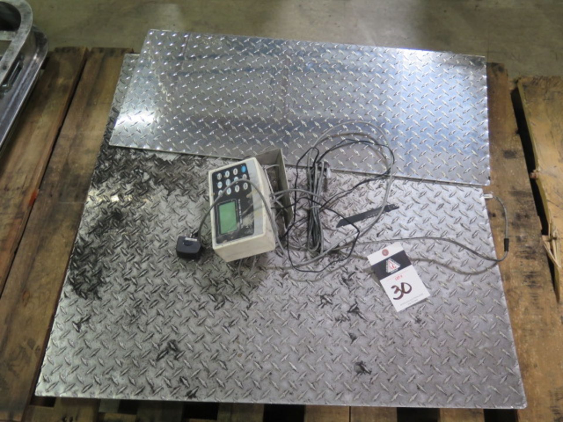 Arlyn 1000 Lb Cap Digital Platform Scale, SOLD AS IS WITH NO WARRANTY