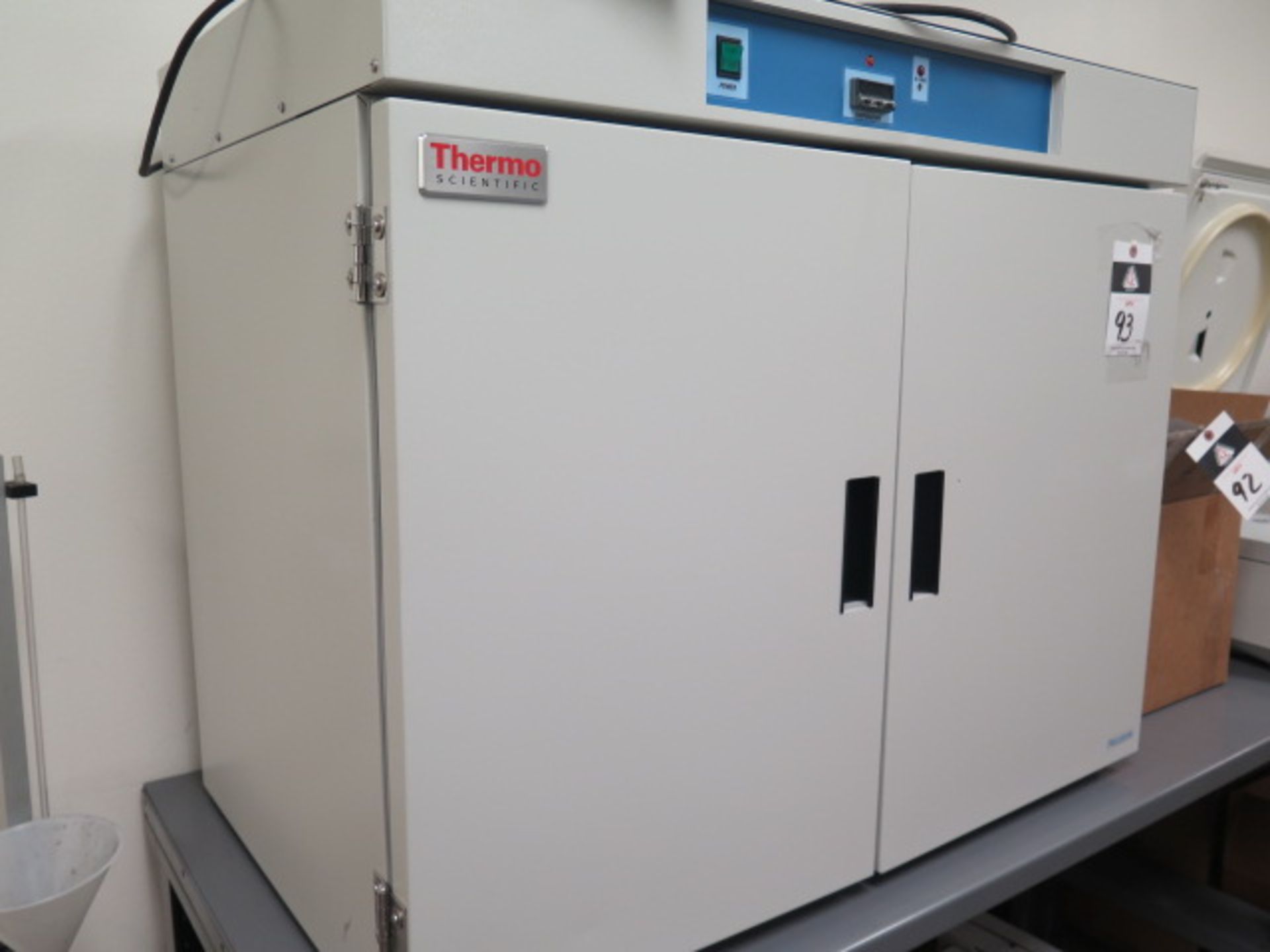 Thermo Scientifis mdl. 6878 Lab Oven s/n 612299-130 w/ Digital Temp Controller. SOLD AS IS - Image 2 of 5