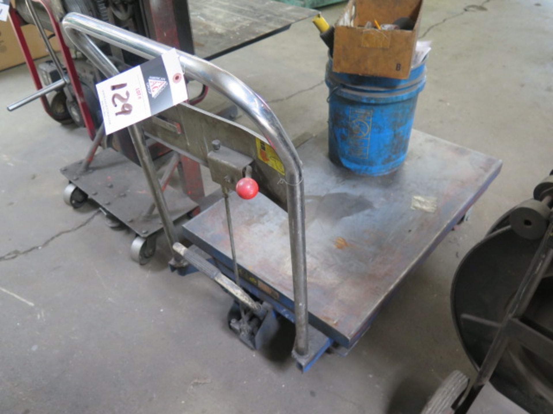 Hydraulic Die Cart (SOLD AS-IS AND WITH NO WARRANTY)