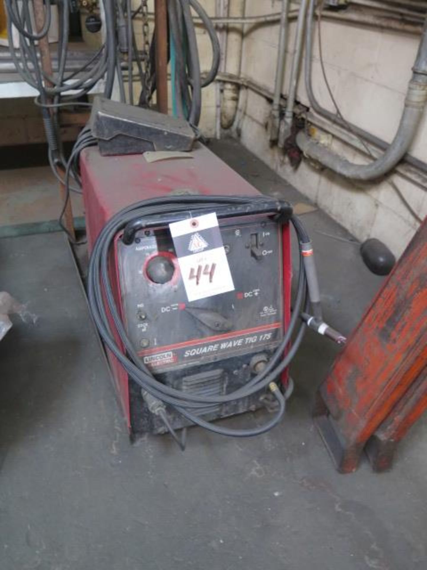 Lincoln Square Wave TIG 157 TIG Welding Power Source (SOLD AS-IS AND WITH NO WARRANTY)