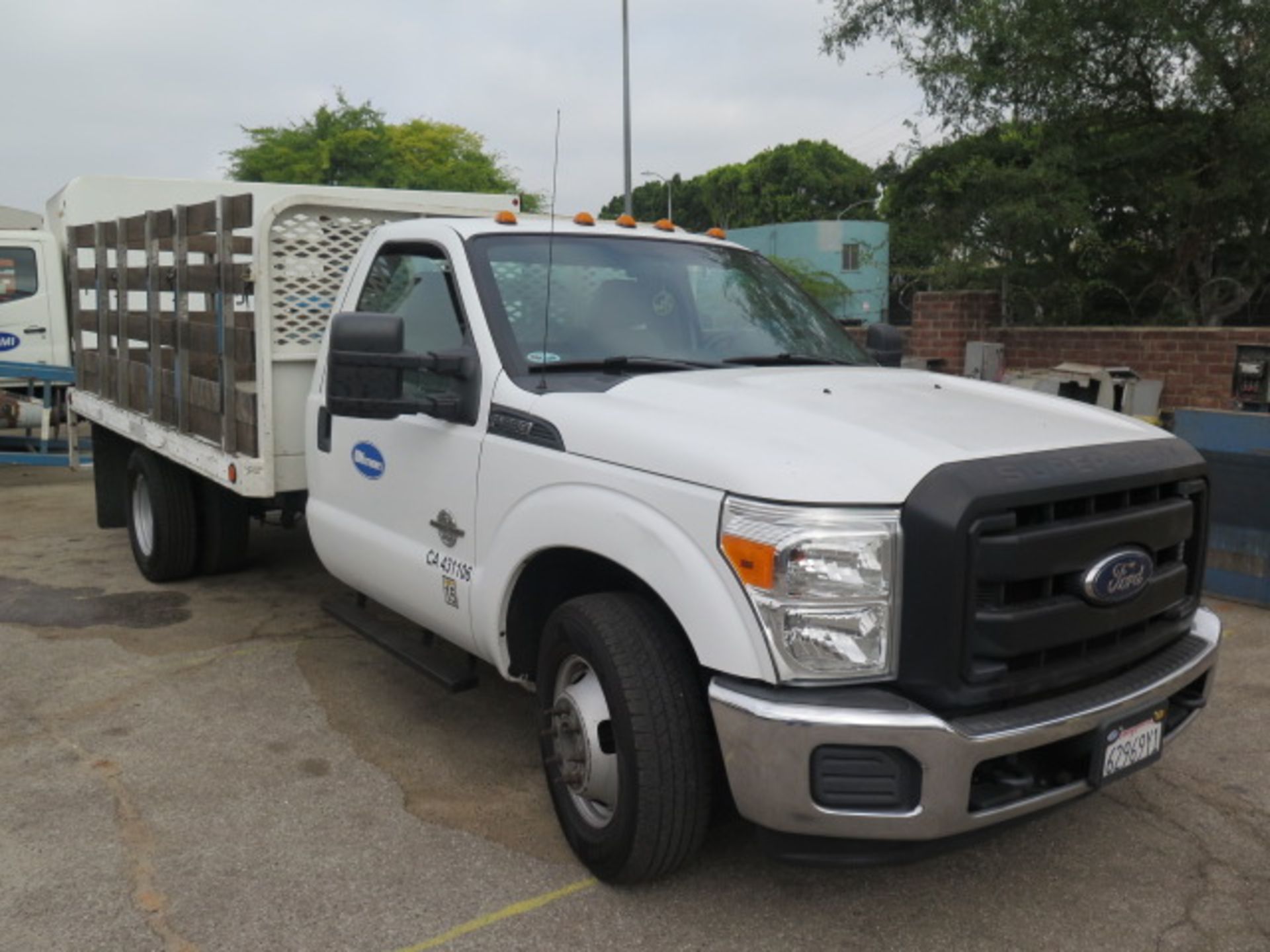 2015 Ford F-350 Super Duty 12’ Stake-Bed Truck Lisc# 62969Y1 w/ 6.7L Turbo Diesel Power Stroke B20 - Image 11 of 25