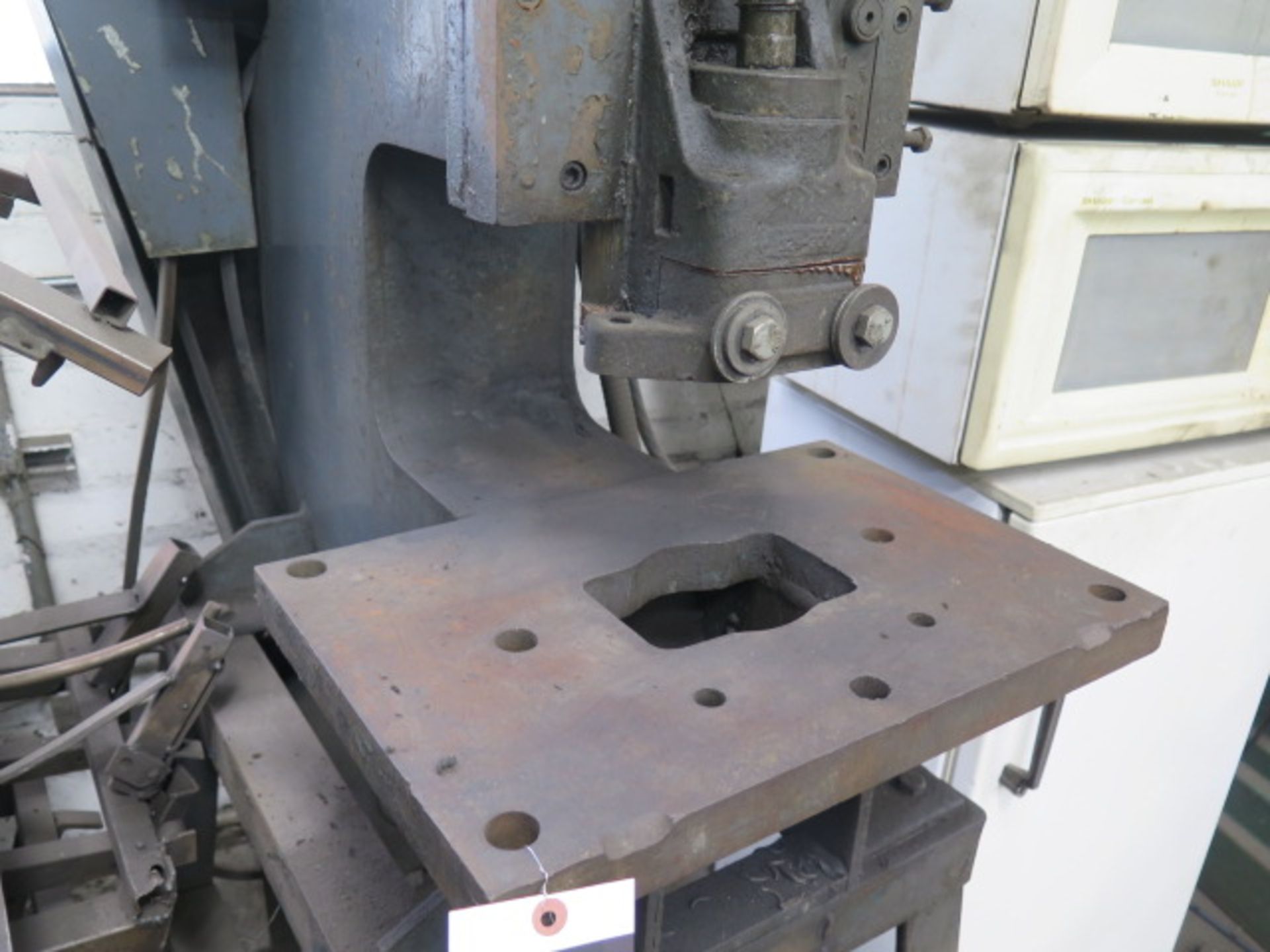 Whitney-Jensen mdl. 129 C-Frame Press s/n 1100-8-68 (FOR PARTS ONLY) SOLD AS IS NO WARRANTY - Image 3 of 4