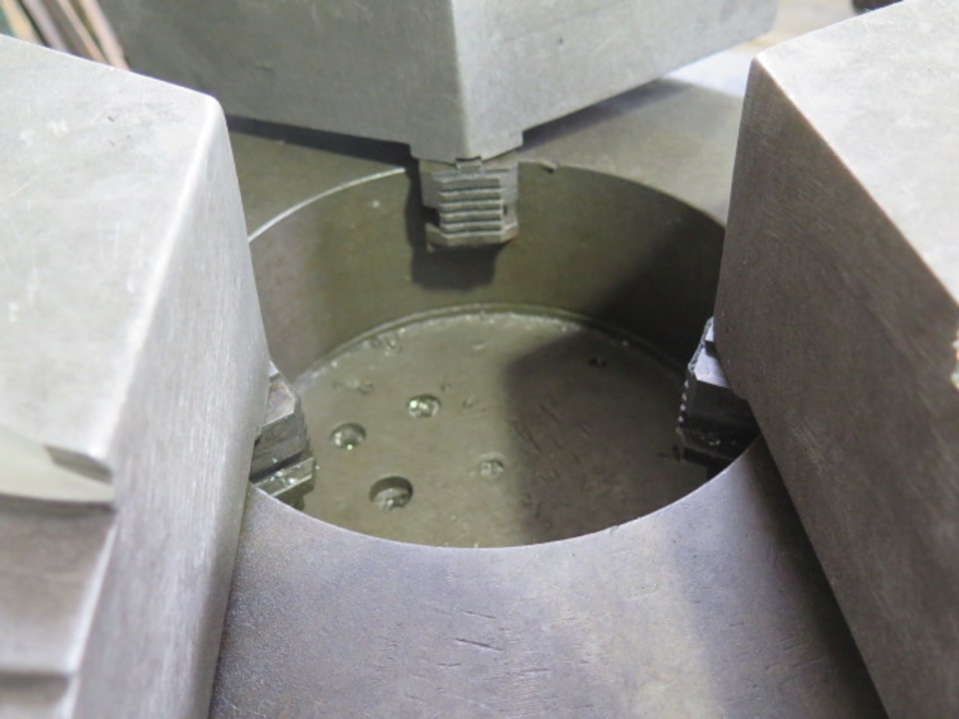 25” 3-Jaw Chuck w/ 10” Thru Bore (SOLD AS-IS - NO WARRANTY) - Image 4 of 5