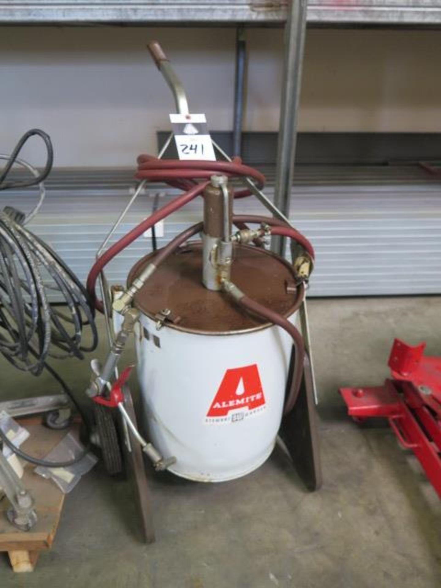 Stewart Warner Pneumatic Grease Pot (SOLD AS-IS - NO WARRANTY)