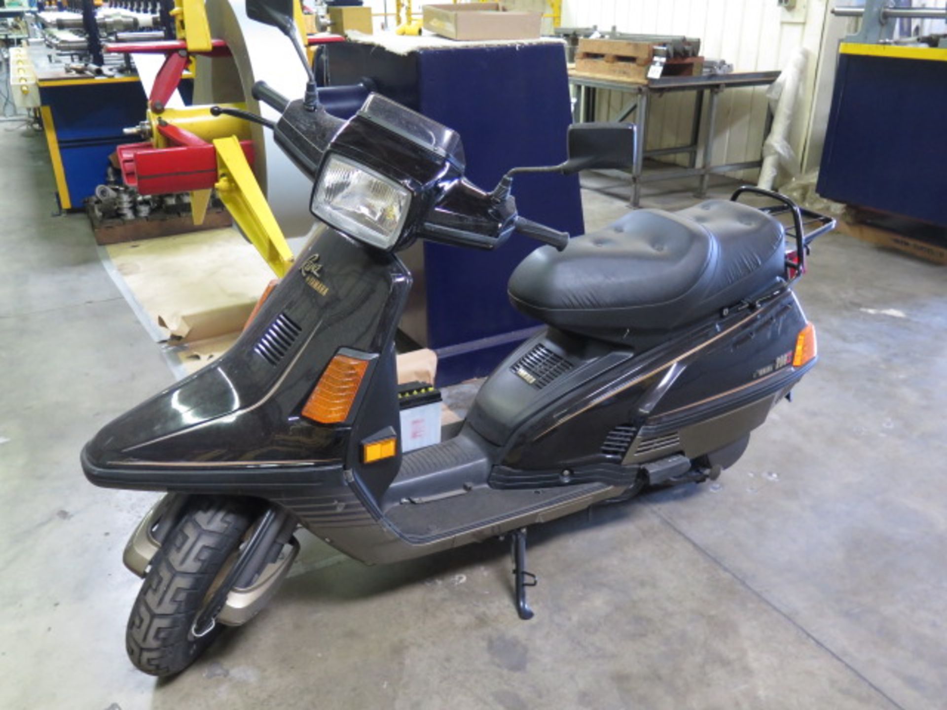 1988 Yamaha Riva 200Z XC200XW Scooter Lisc# 12K5321 w/ Gas Engine, 1776 Miles, VIN#