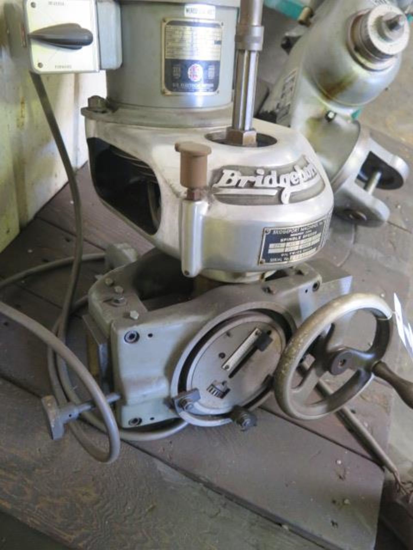 Bridgeport Cherrying head s/n T2615 w/ 1/2Hp Motor, 275-4250 RPM, 6-Speeds (SOLD AS-IS - NO - Image 3 of 4