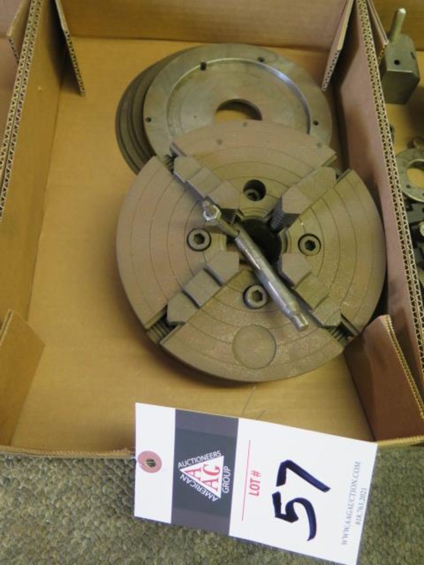 8" 4-Jaw Chuck w/ Mounting Plate (SOLD AS-IS - NO WARRANTY)