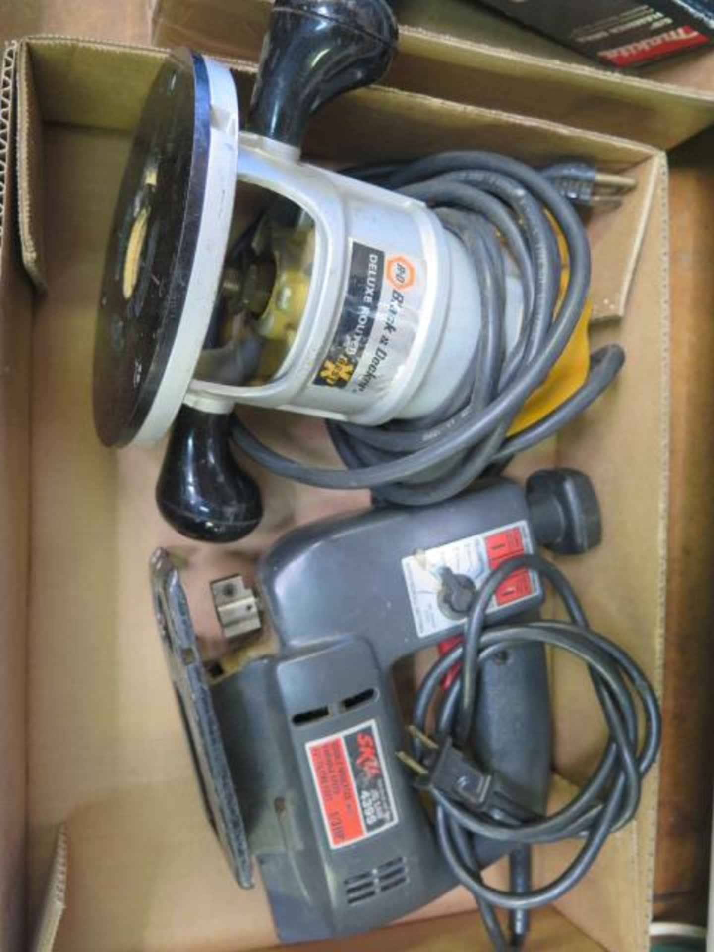 Skil Jig Saw and Black & Decker Router (SOLD AS-IS - NO WARRANTY) - Image 2 of 2