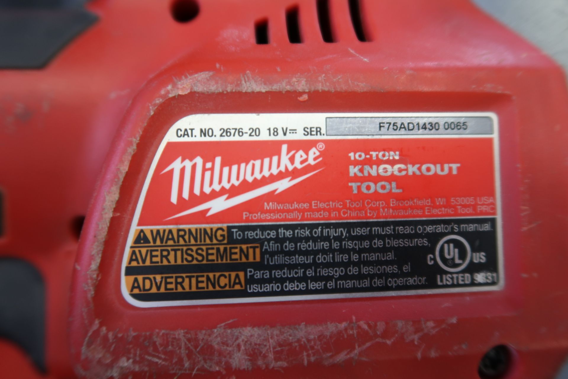 Milwaukee 10 Ton Cordless Knockout Punch Tool w/ Battery and Charger (SOLD AS-IS - NO WARRANTY) - Image 5 of 5