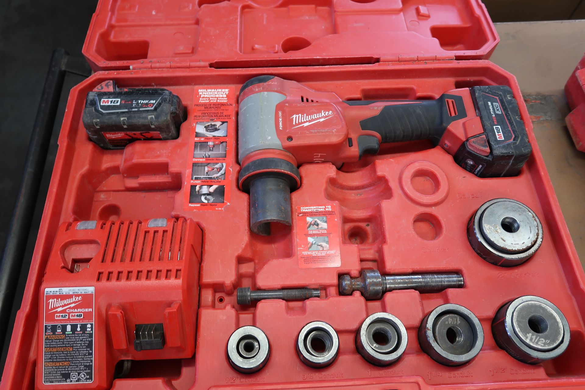 Milwaukee 10 Ton Cordless Knockout Punch Tool w/ Battery and Charger (SOLD AS-IS - NO WARRANTY) - Image 2 of 5