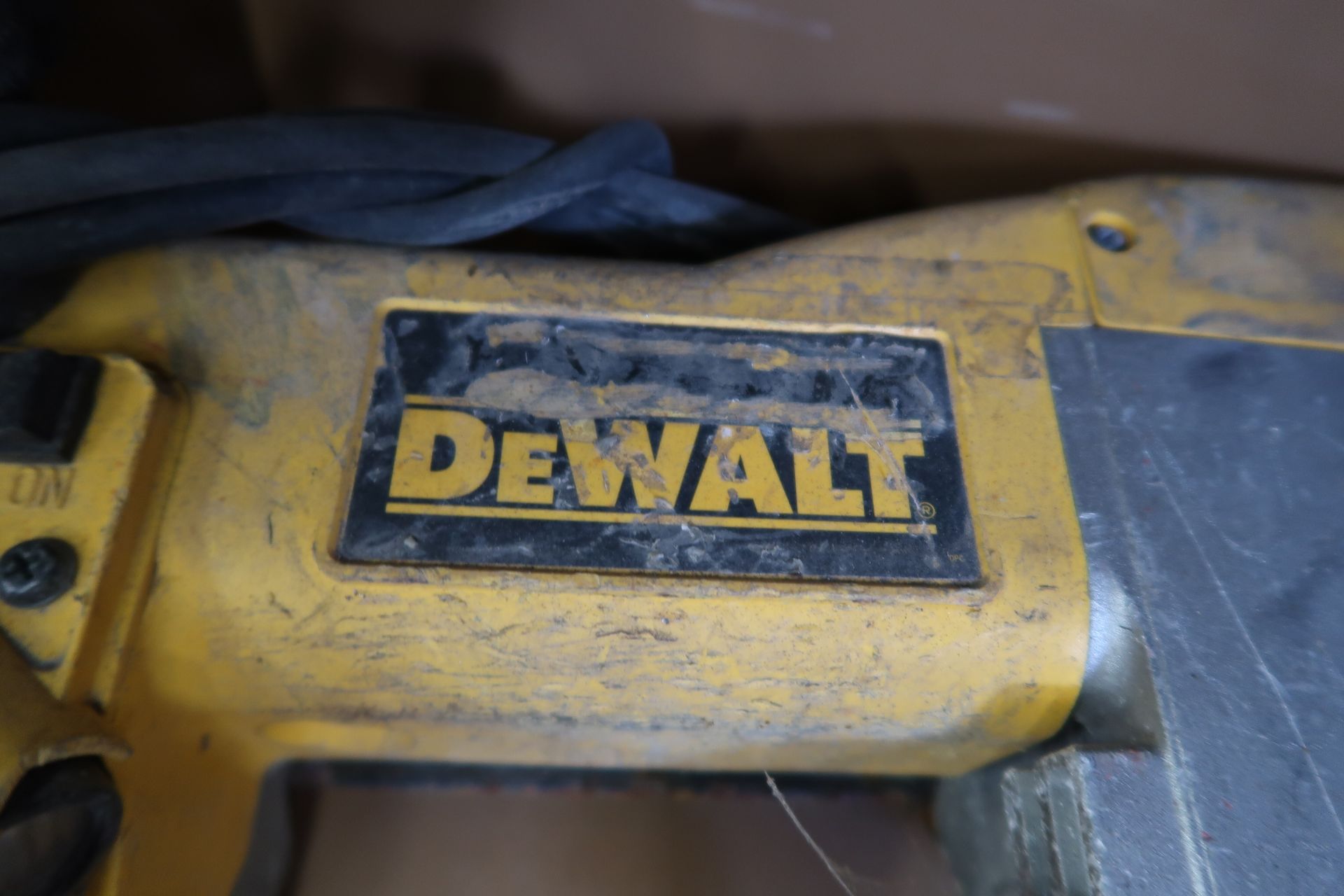 DeWalt Variable Speed Deep Cut Portable Band Saws (2) (110V Plug) (SOLD AS-IS - NO WARRANTY) - Image 5 of 6