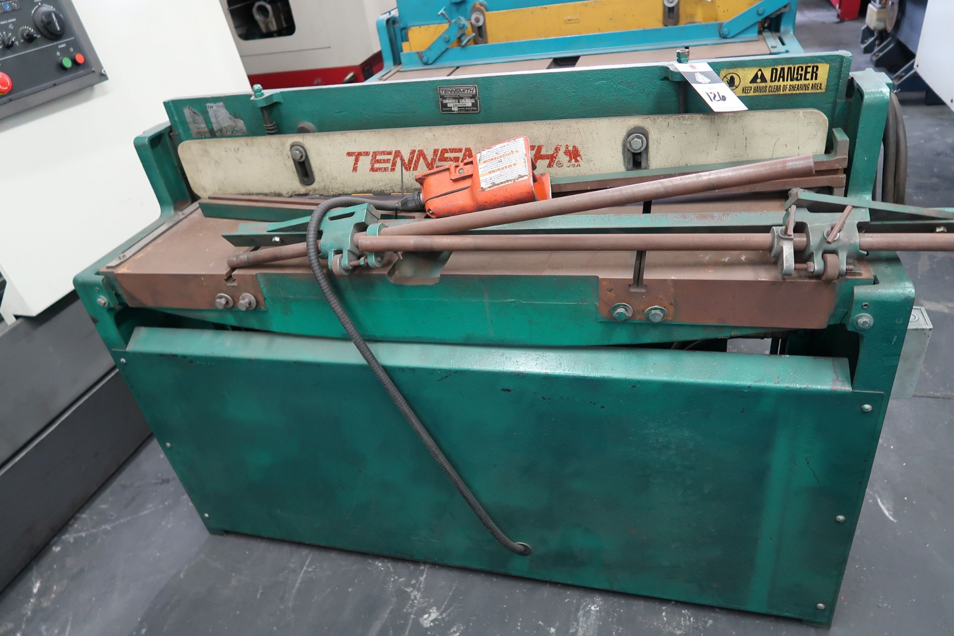 Tennsmith 52” Hydraulic Power Shear w/ Manual Back Gauge, Front Supports (SOLD AS-IS - NO WARRANTY)